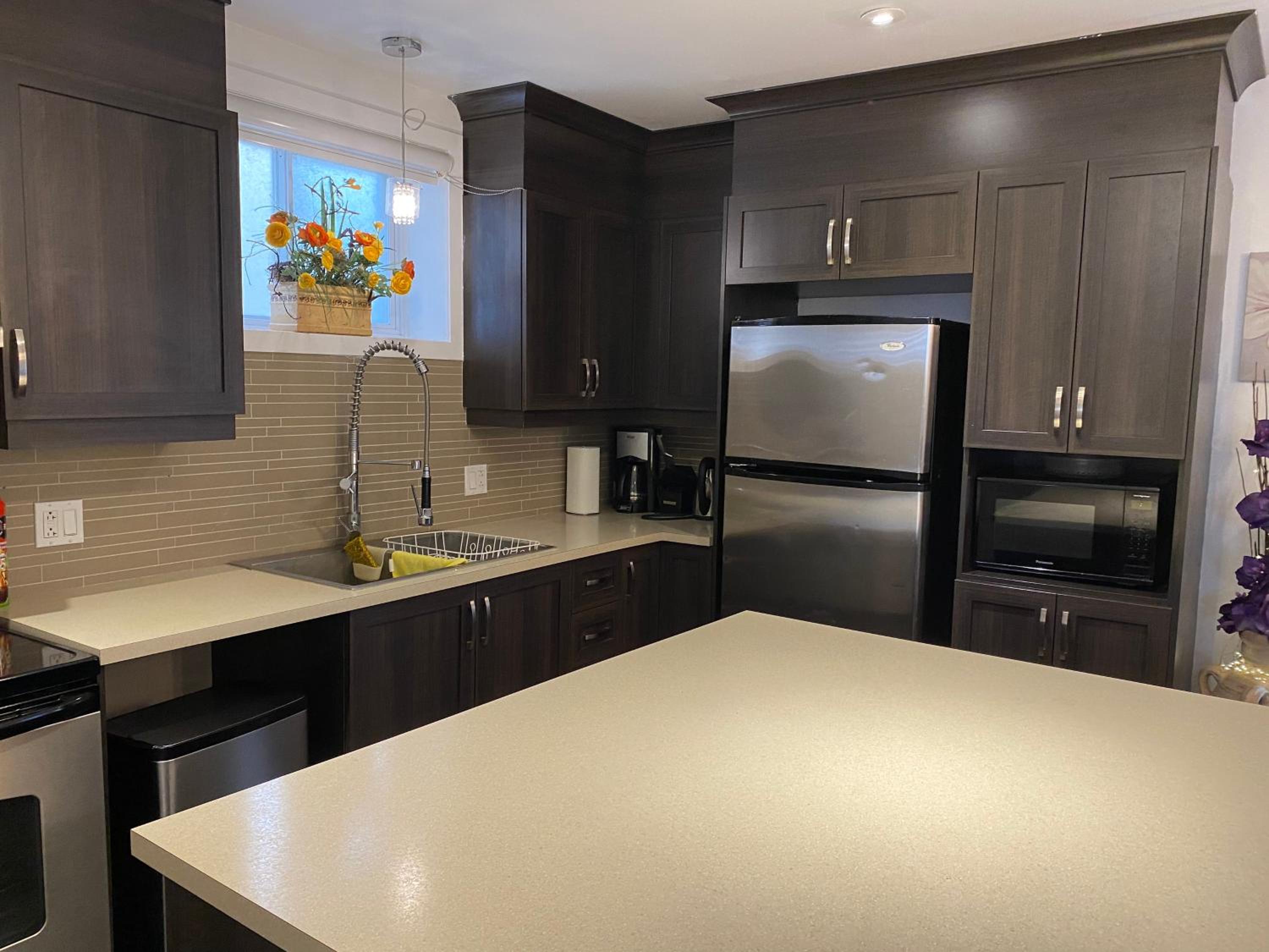 Beautiful private full condo