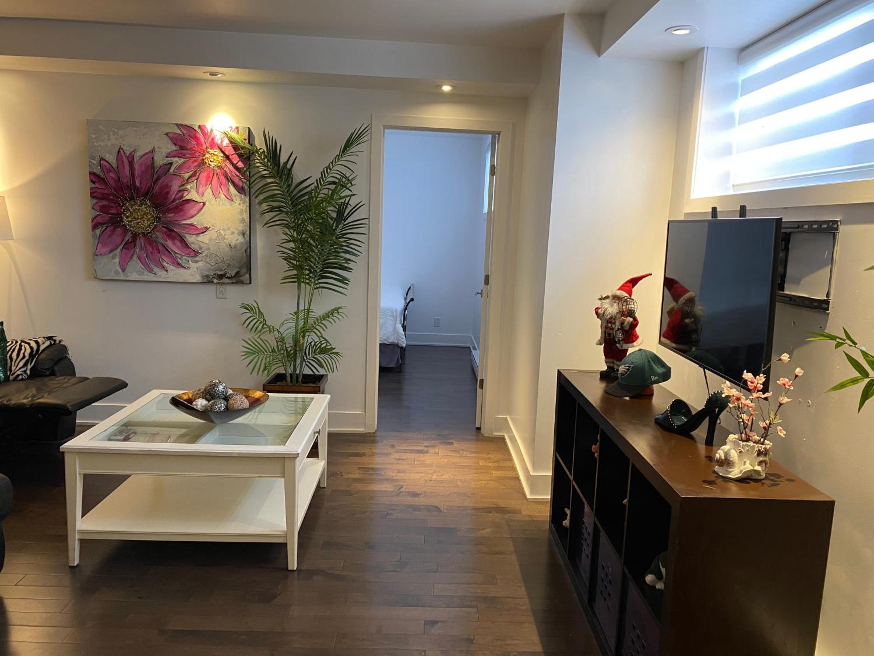 Beautiful private full condo