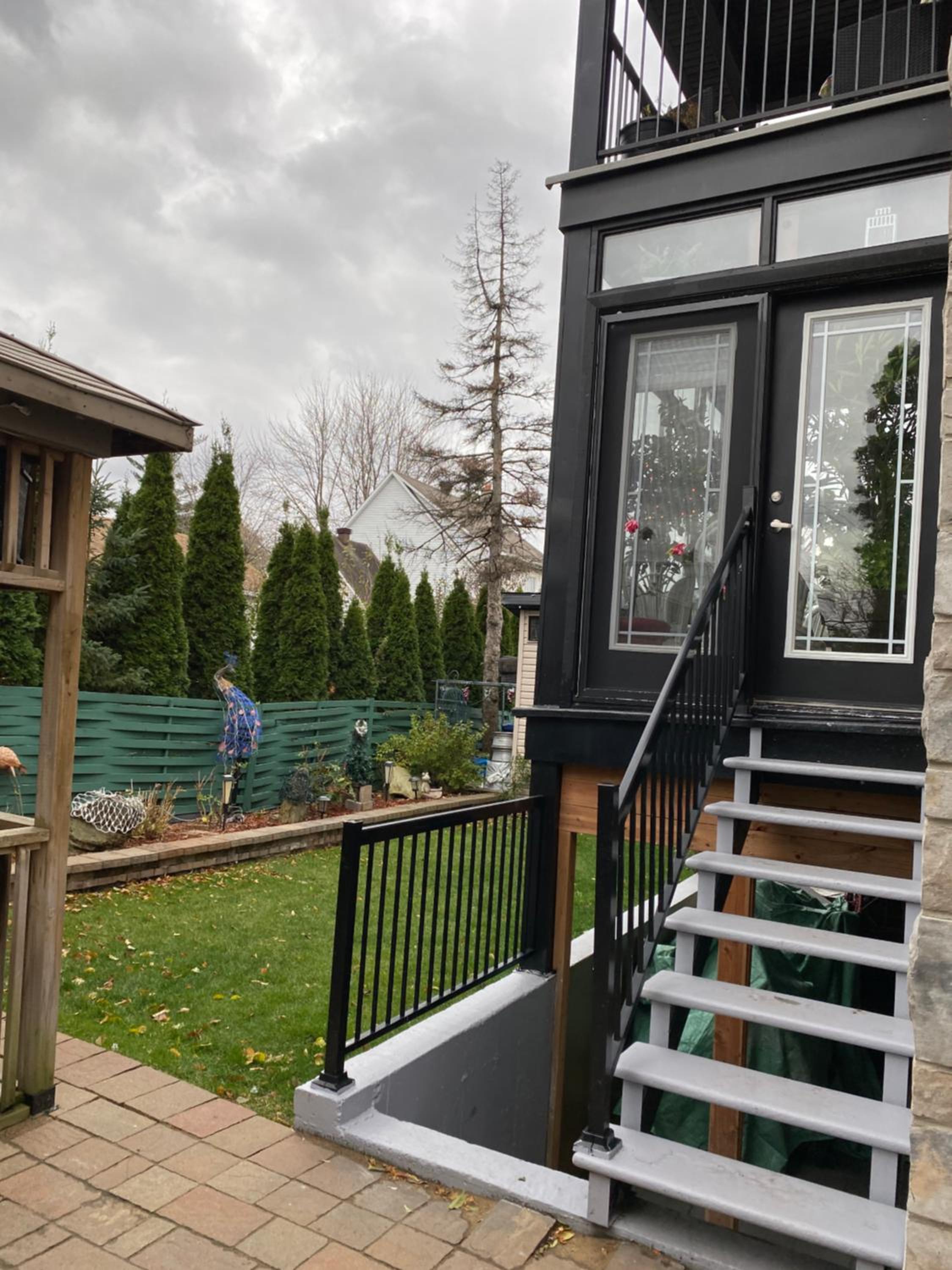 Beautiful private full condo