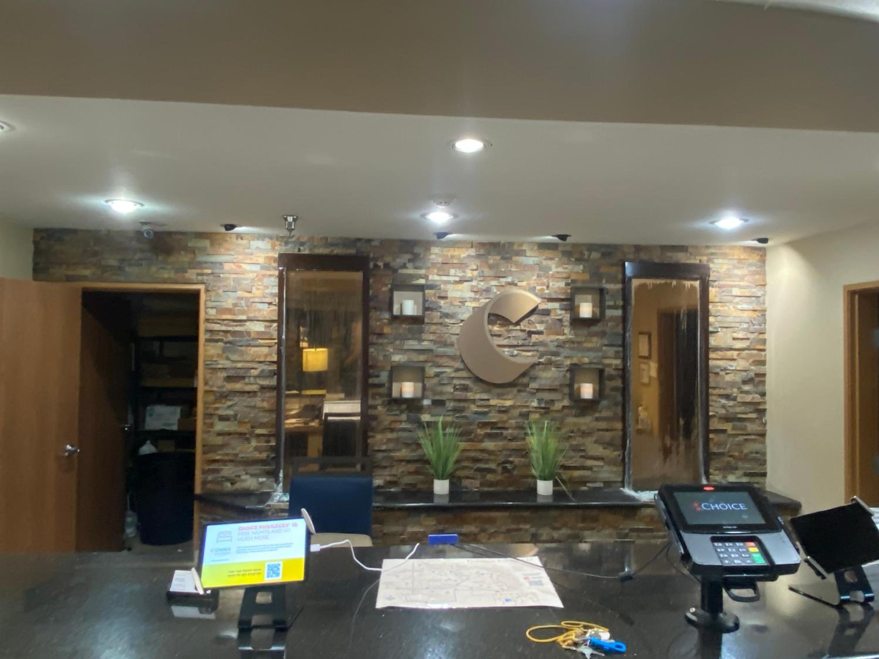 Gunnison Vacations - Comfort Inn  Suites Gunnison-Crested Butte - Property Image 75