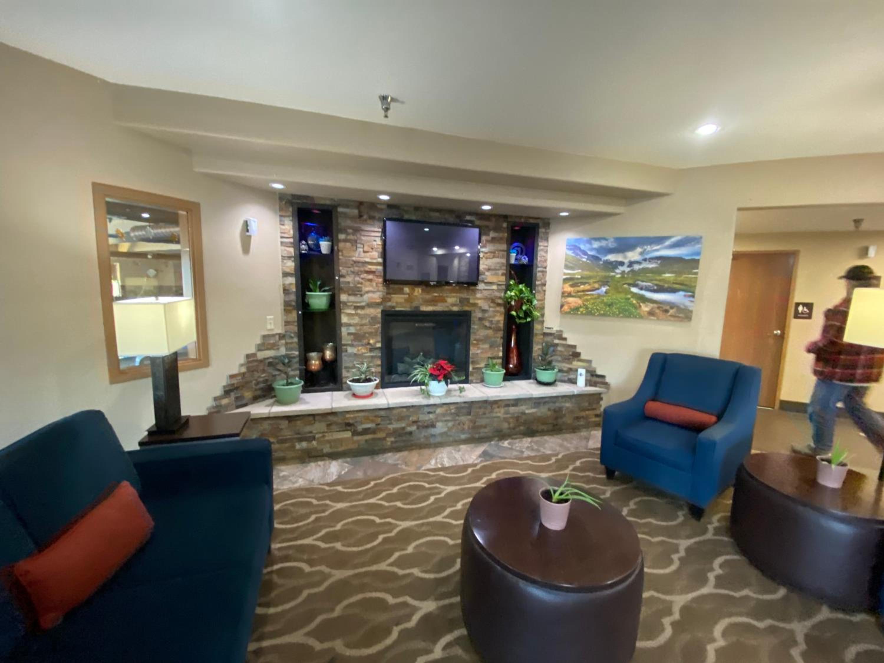 Gunnison Vacations - Comfort Inn  Suites Gunnison-Crested Butte - Property Image 59