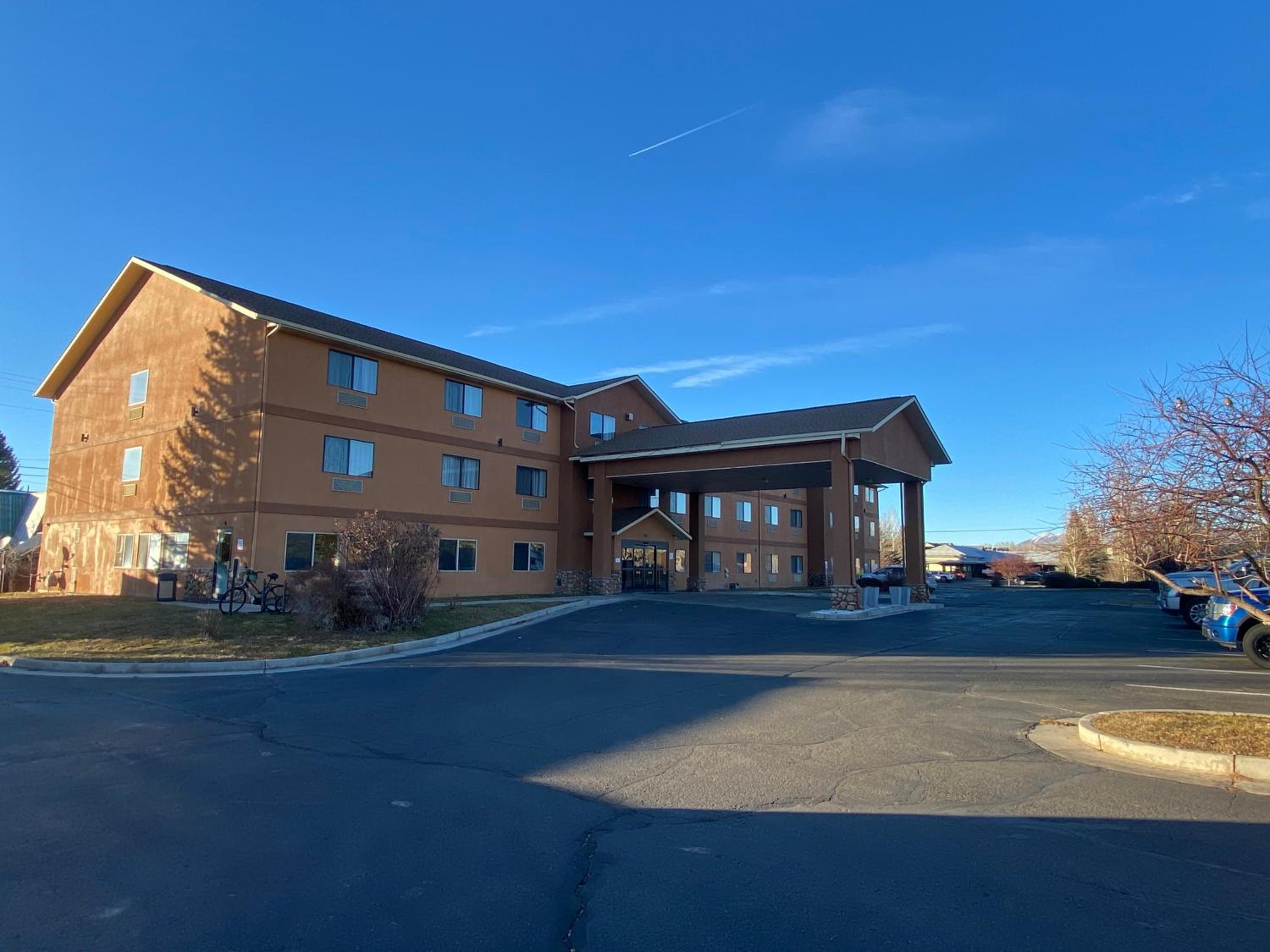 Gunnison Vacations - Comfort Inn  Suites Gunnison-Crested Butte - Property Image 62