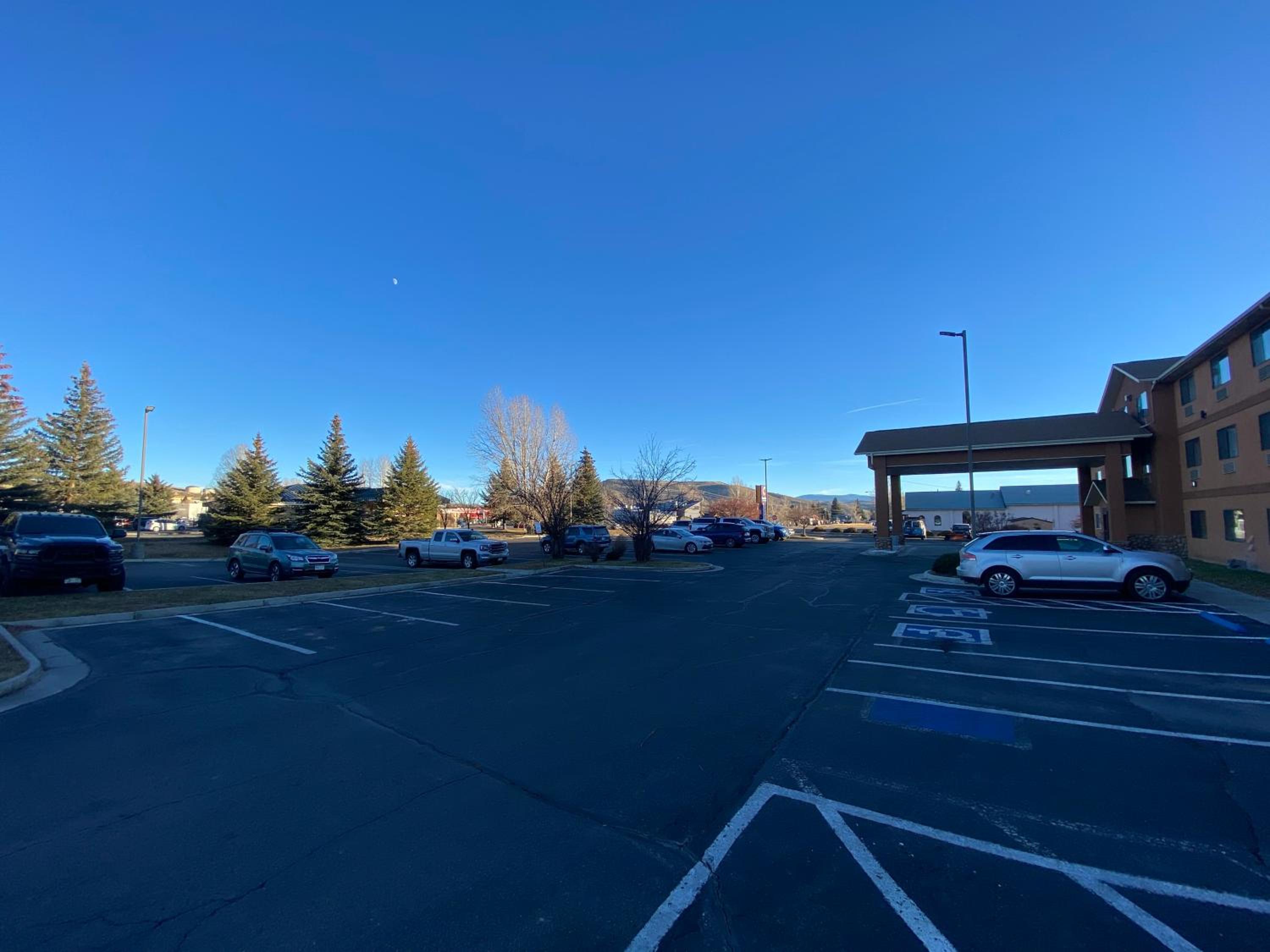 Gunnison Vacations - Comfort Inn  Suites Gunnison-Crested Butte - Property Image 37