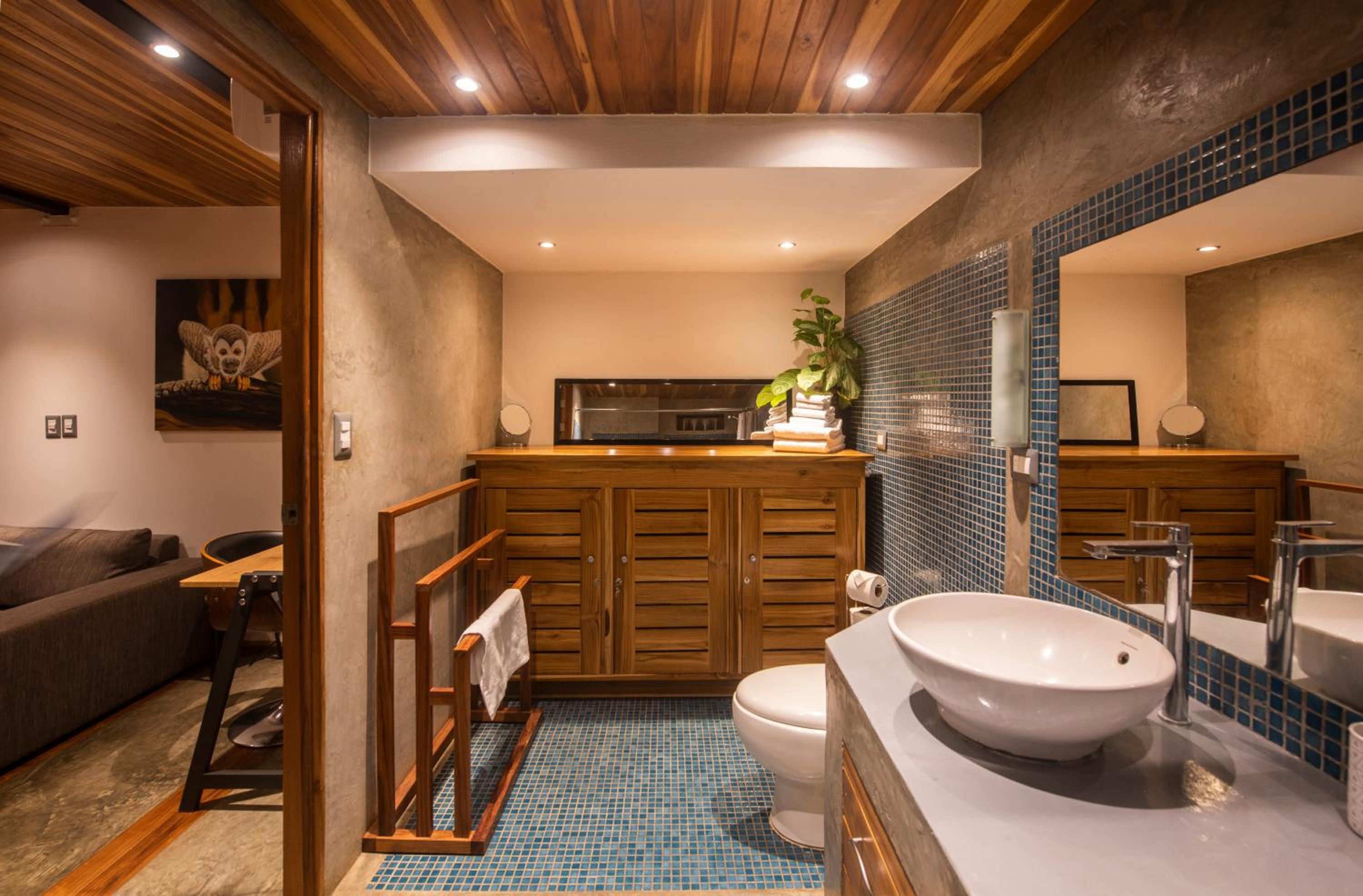 The Jungle Loft, 7 min Walk to Guiones beach + Jacuzzi