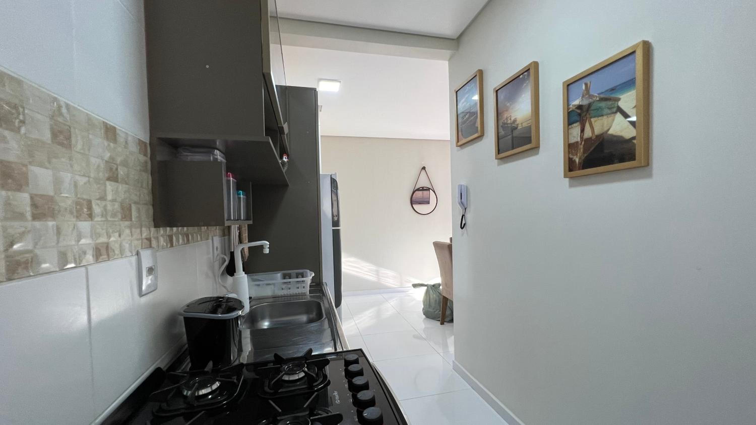 Ap Top Canasvieiras 01 - Apartamento em Canasvieiras com piscina e 2 garagens