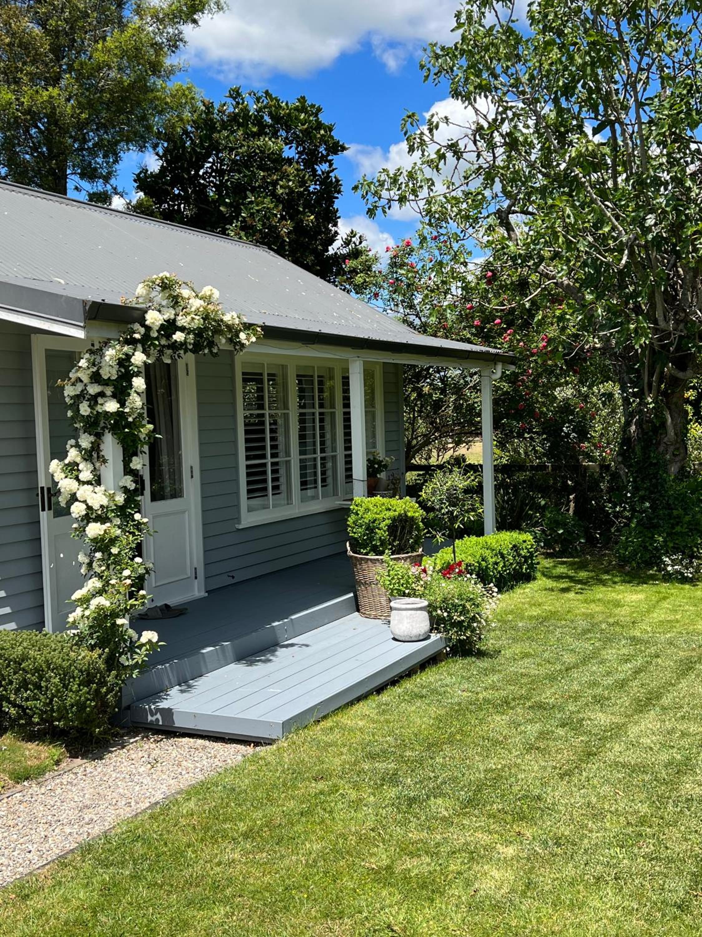 Gardeners' Cottage view 4