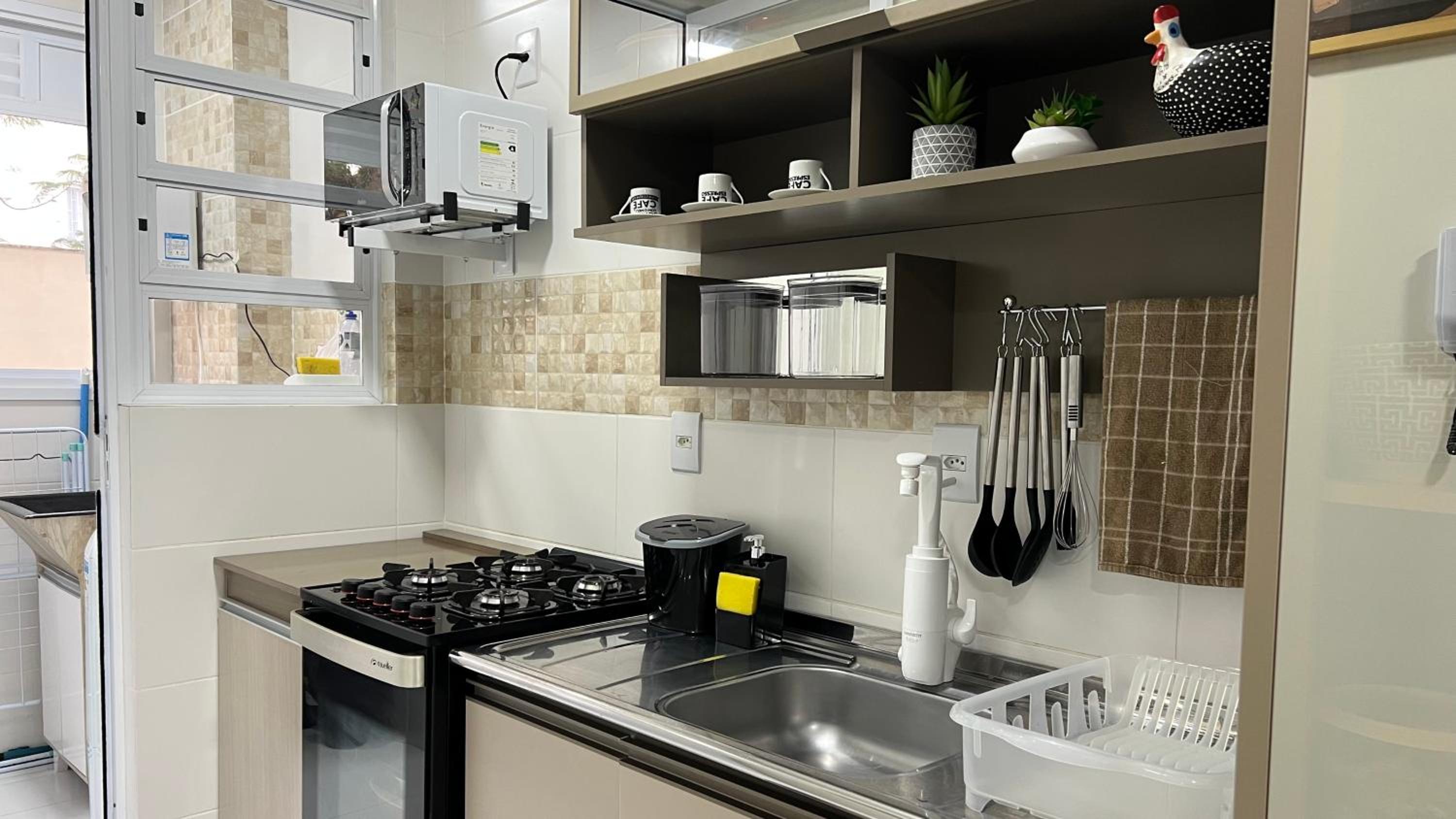 Ap Top Canasvieiras 01 - Apartamento em Canasvieiras com piscina e 2 garagens