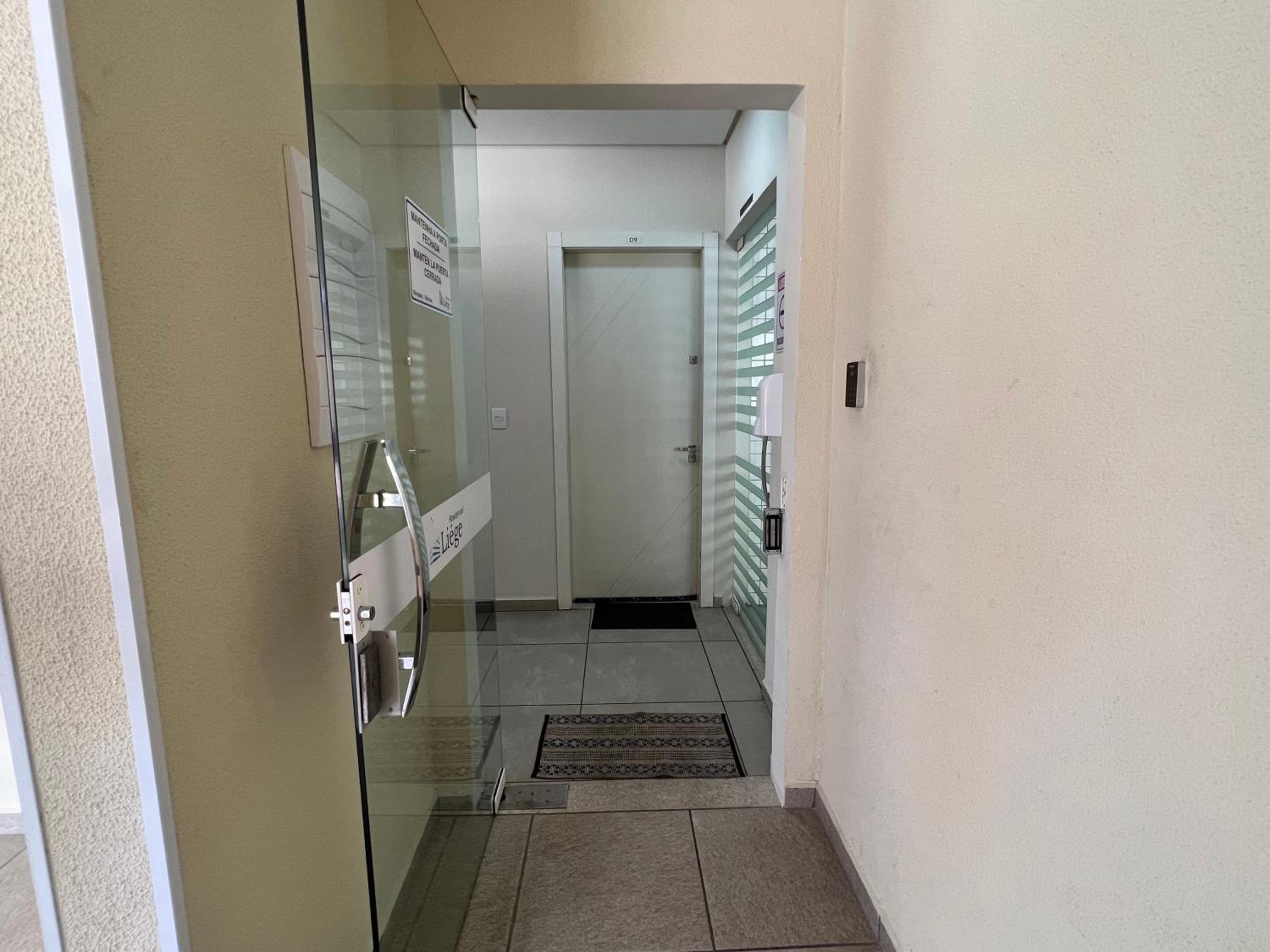 Ap Top Canasvieiras 01 - Apartamento em Canasvieiras com piscina e 2 garagens