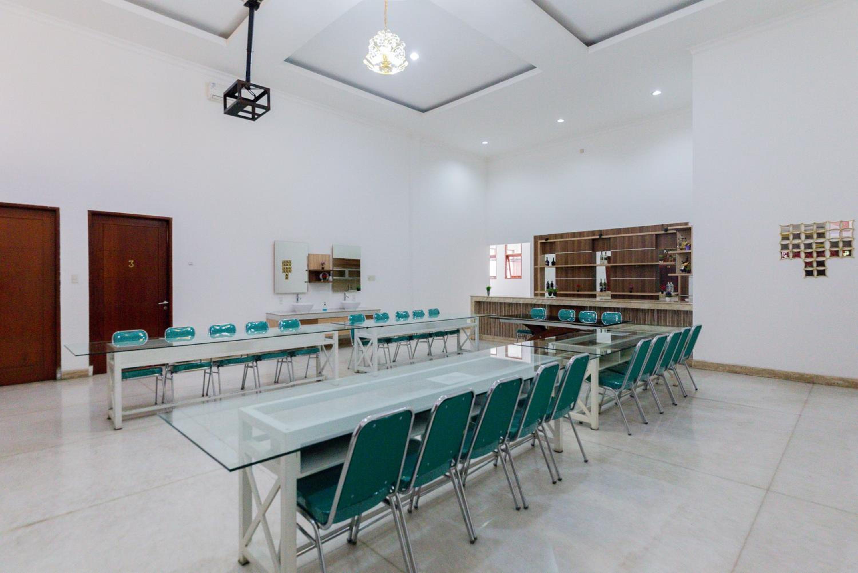meeting & event spaces