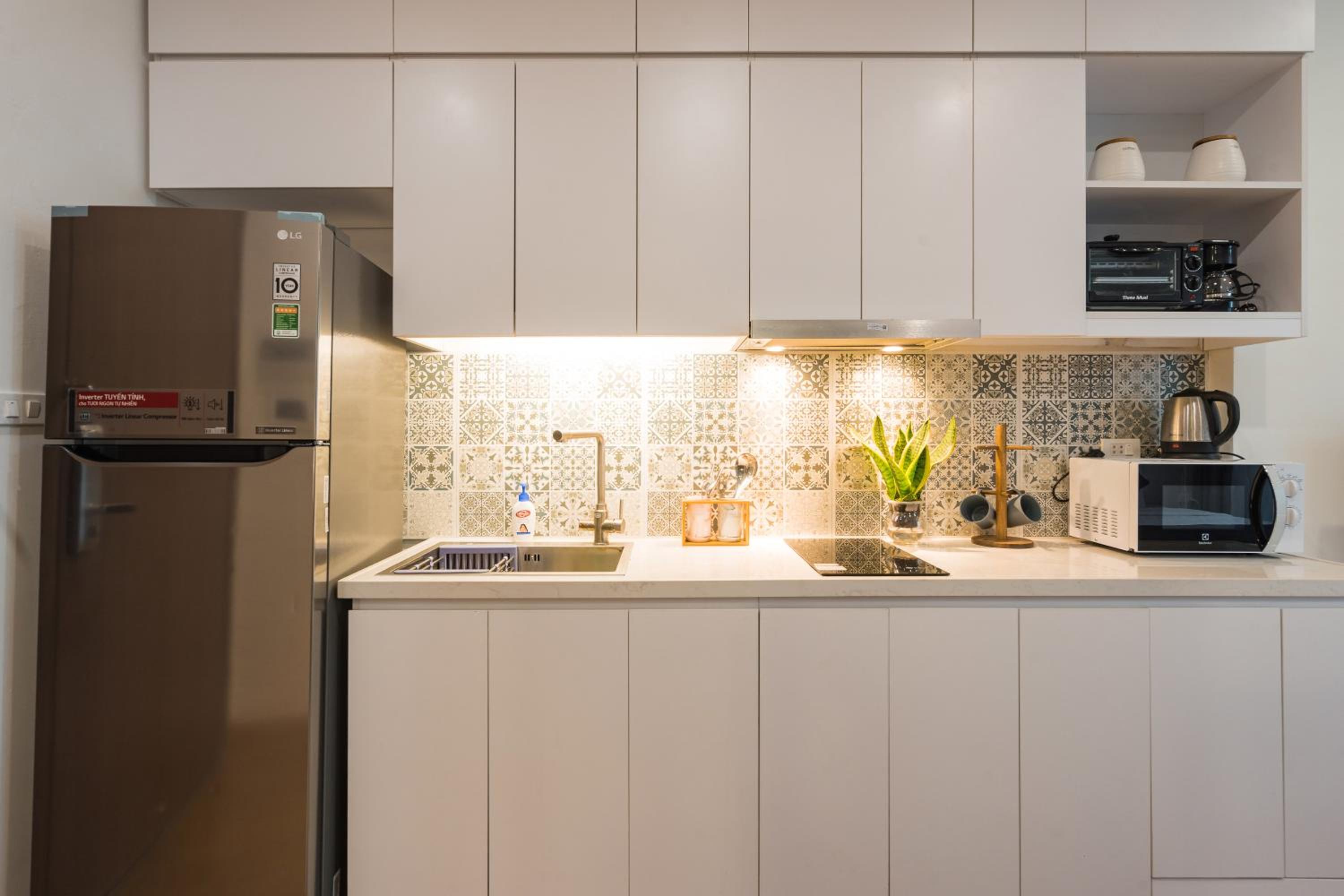 BOM HOMES- VINHOMES GREENBAY- Service Apartment