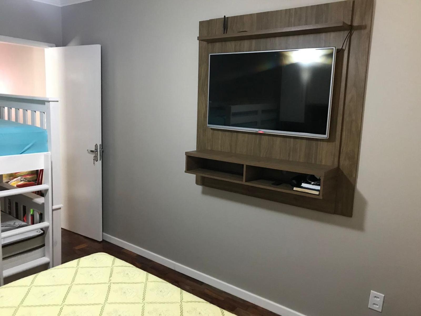 Apartamento 1 dormitório, confortável, no centro de Capão da Canoa a 1 quadra do mar