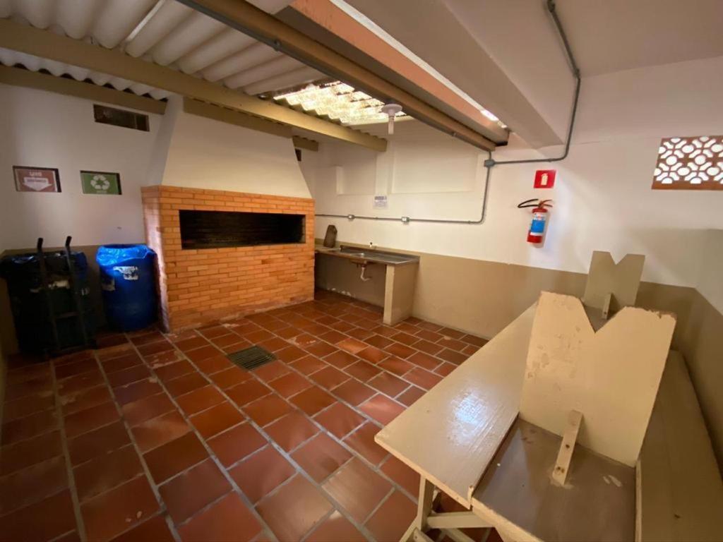 Apartamento 1 dormitório, confortável, no centro de Capão da Canoa a 1 quadra do mar