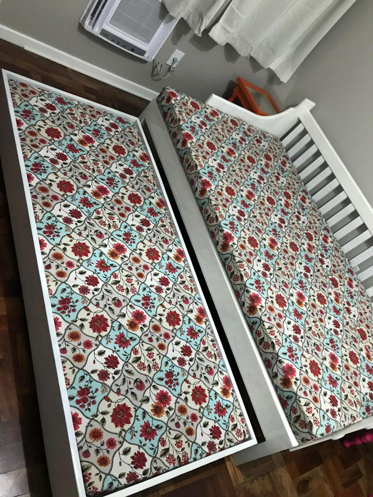 Apartamento 1 dormitório, confortável, no centro de Capão da Canoa a 1 quadra do mar