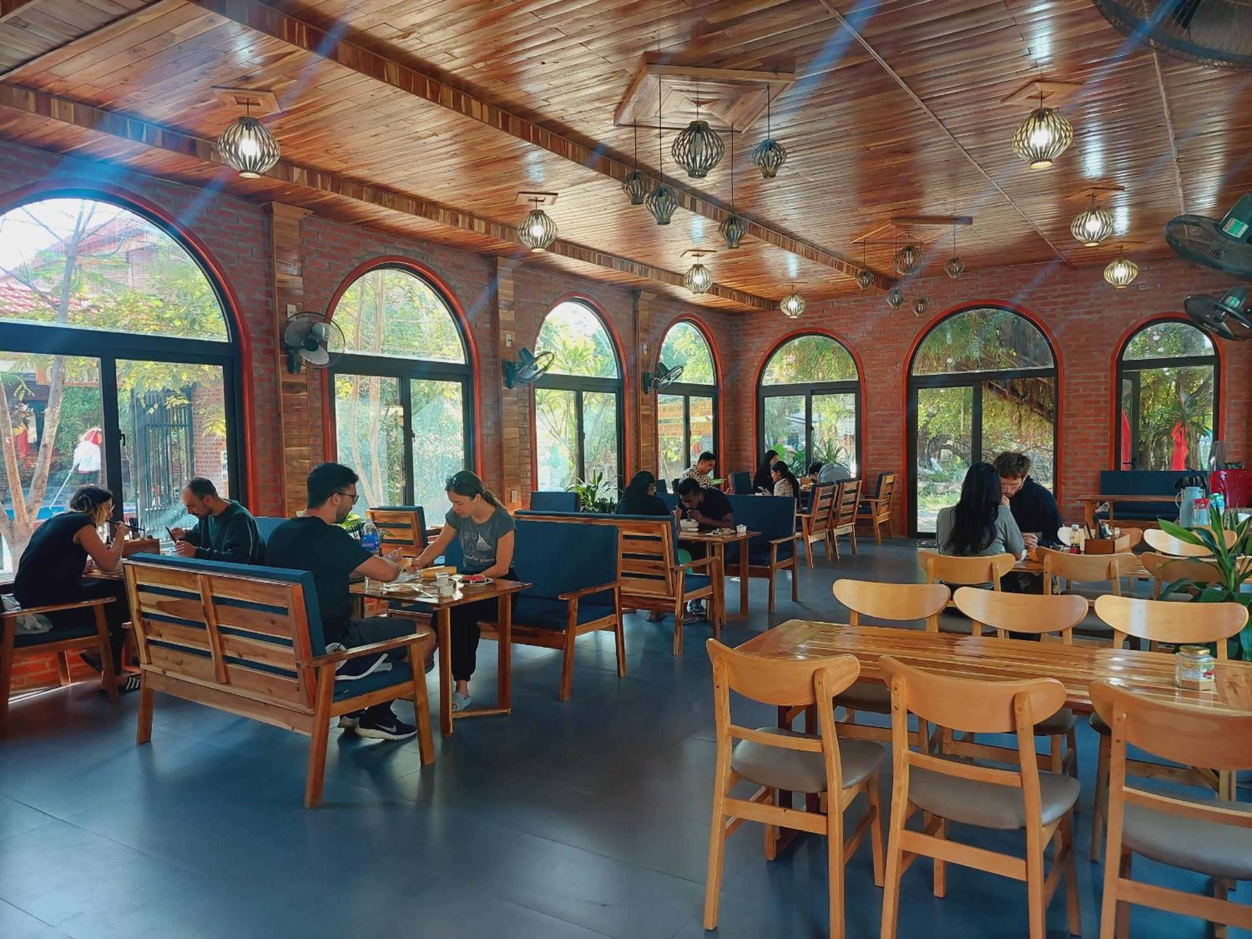 Ninh Binh Mountain Side Homestay & Cafe