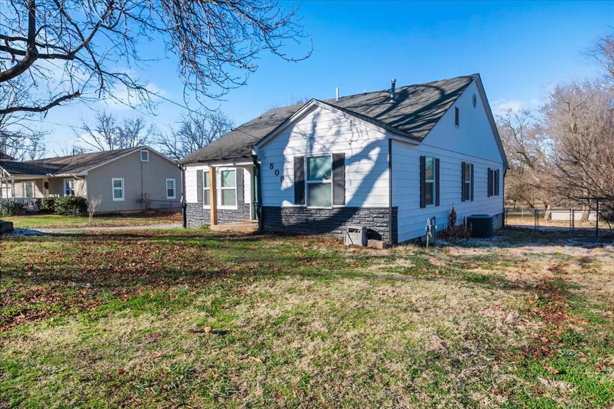 • Maverick House • Downtown Siloam Springs view 4