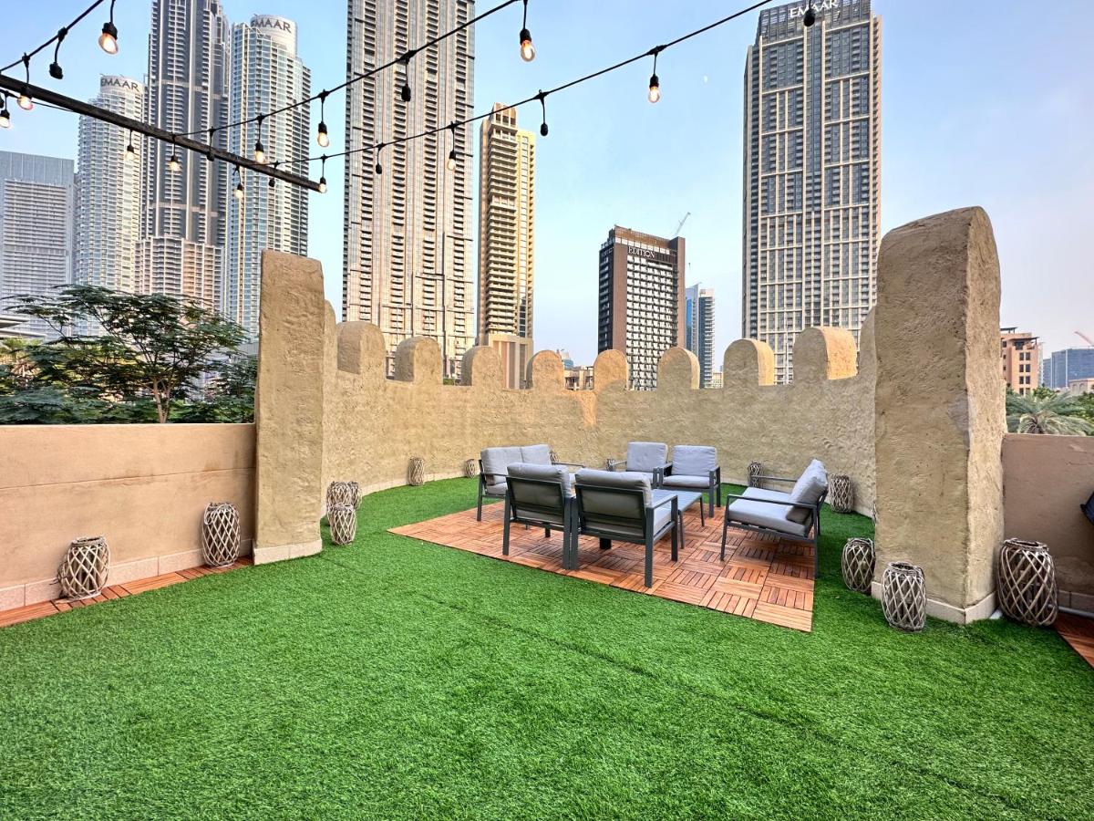 Durrani Homes - Unique Garden Apt at Souk Al Bahar besides Dubai Mall & Burjkhalifa with private jaccuzi