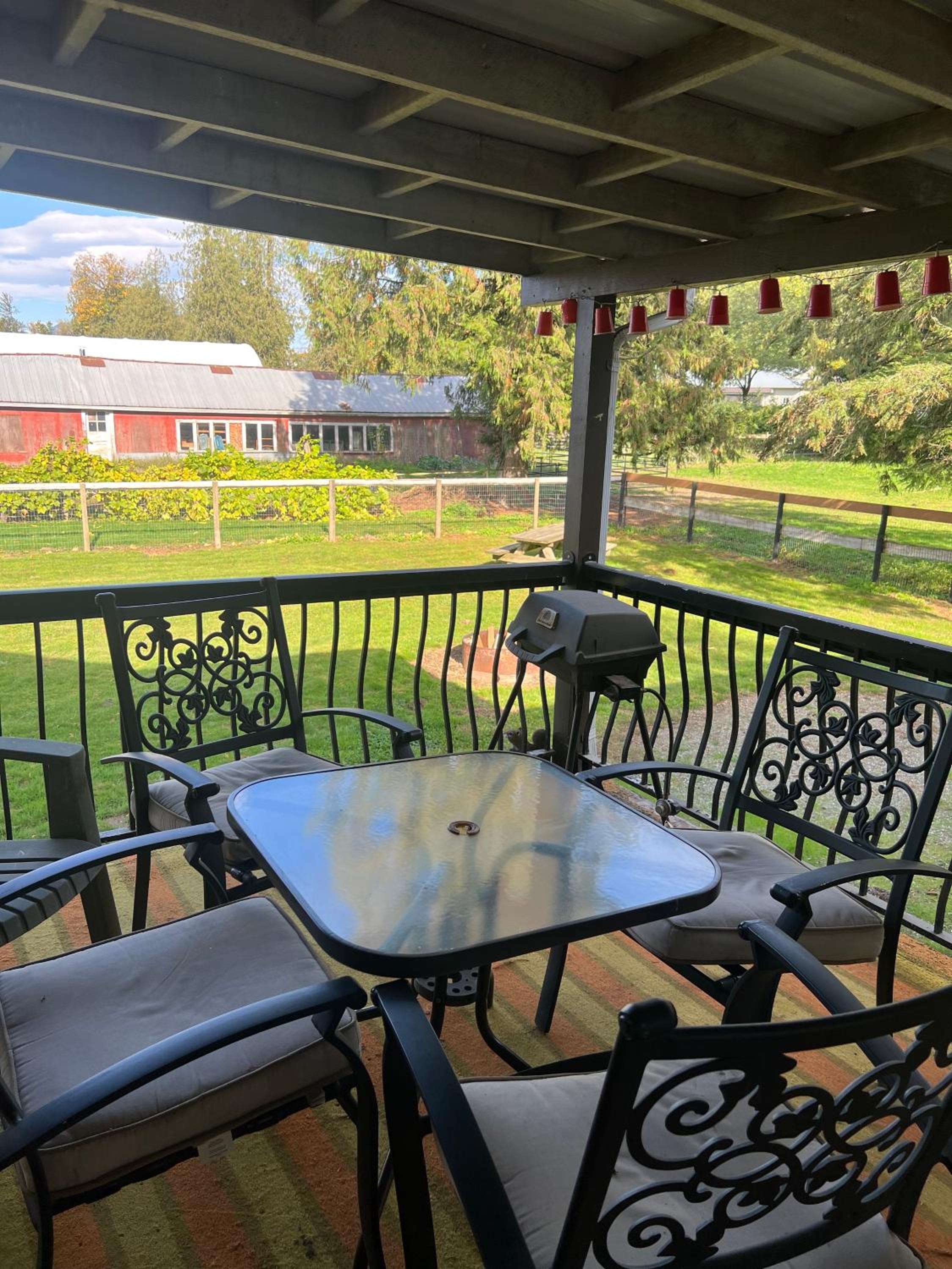 Farm House - L&S Farms