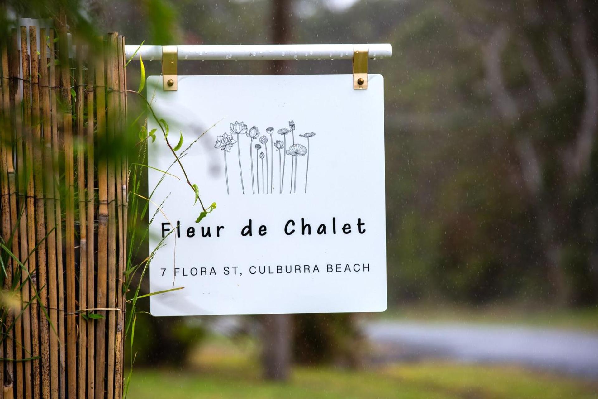 Fleur de Chalet - Pet Friendly - 10 Mins Walk to Beach