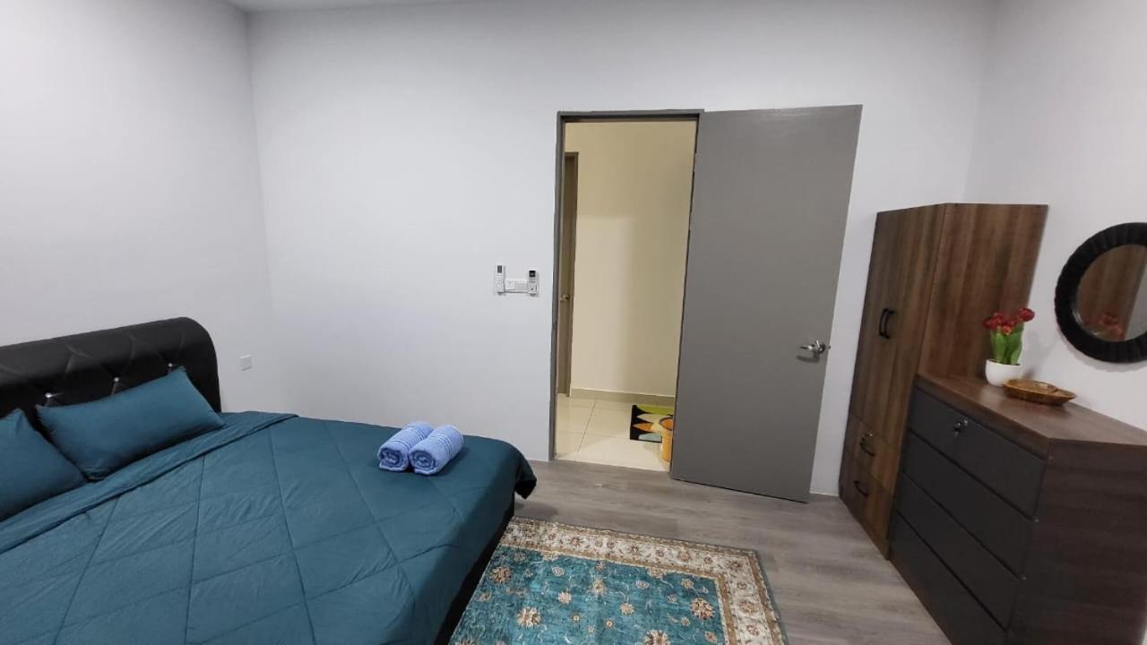 RHR Deluxe GuestHouse Kinarut Papar Sabah - Mountain View