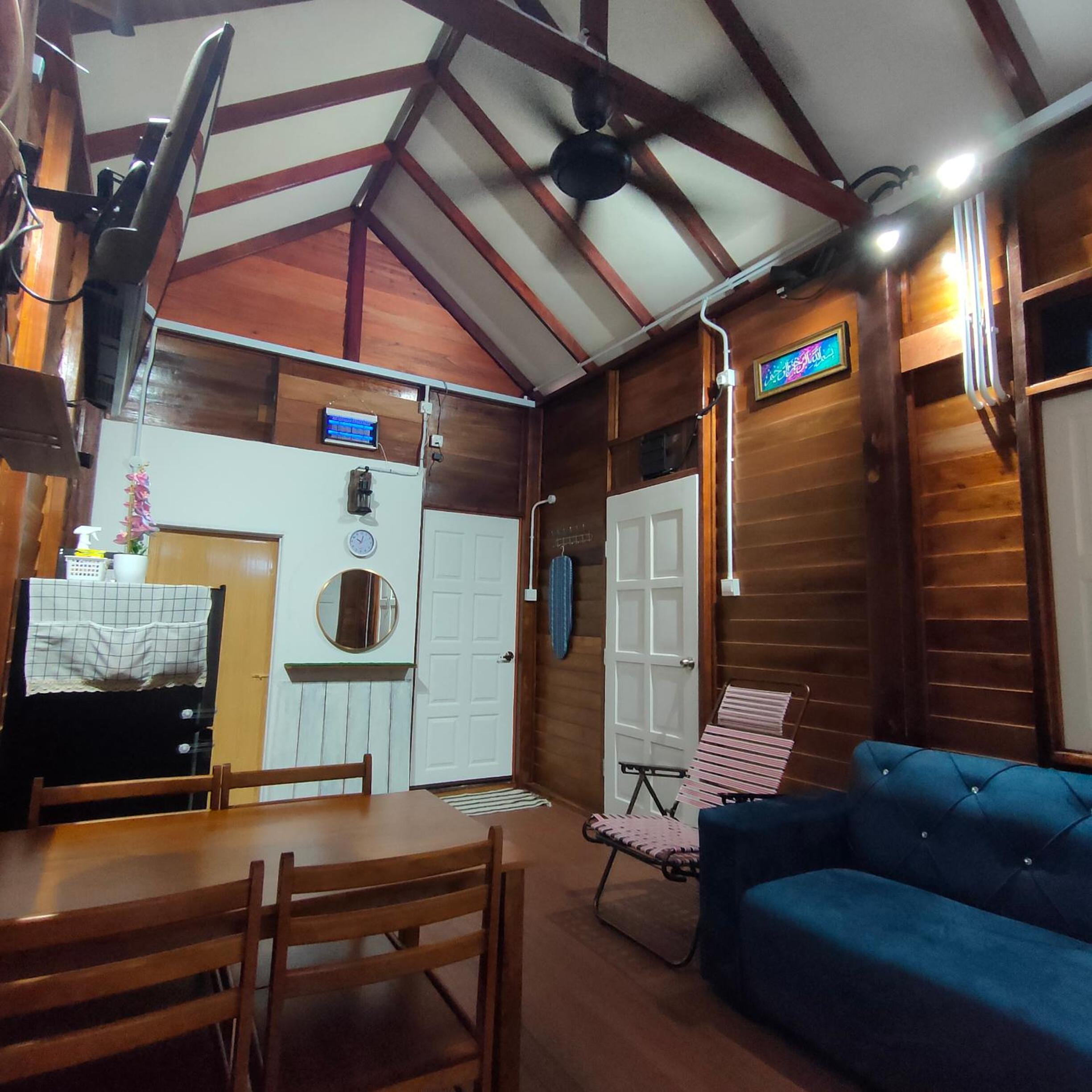Kampung Cottage Bagan Datuk
