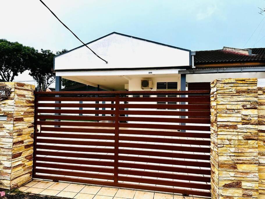 Kulai landed corner lot+kids pool+ mini waterpark photo 7