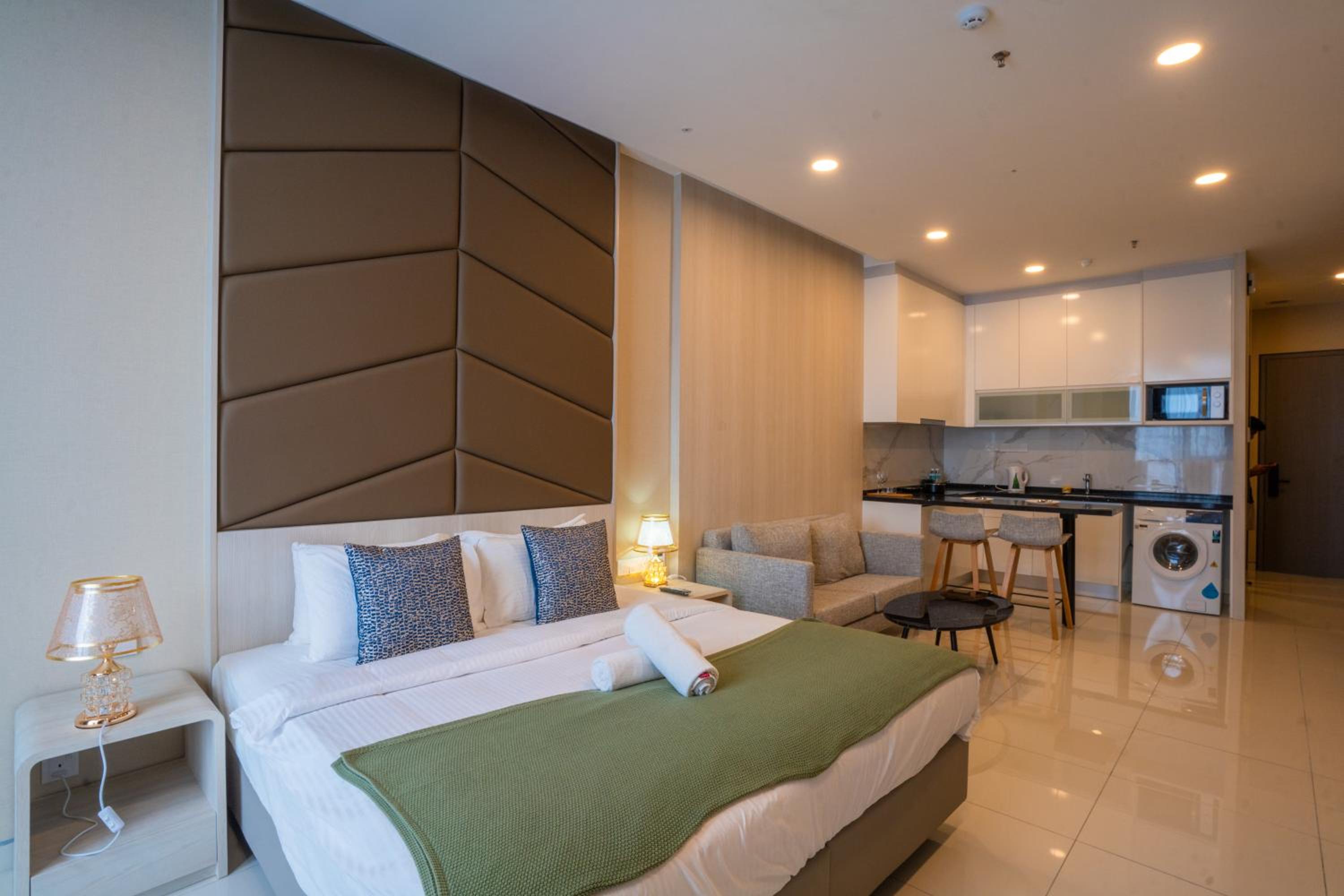 Societe Suites By iHost Global