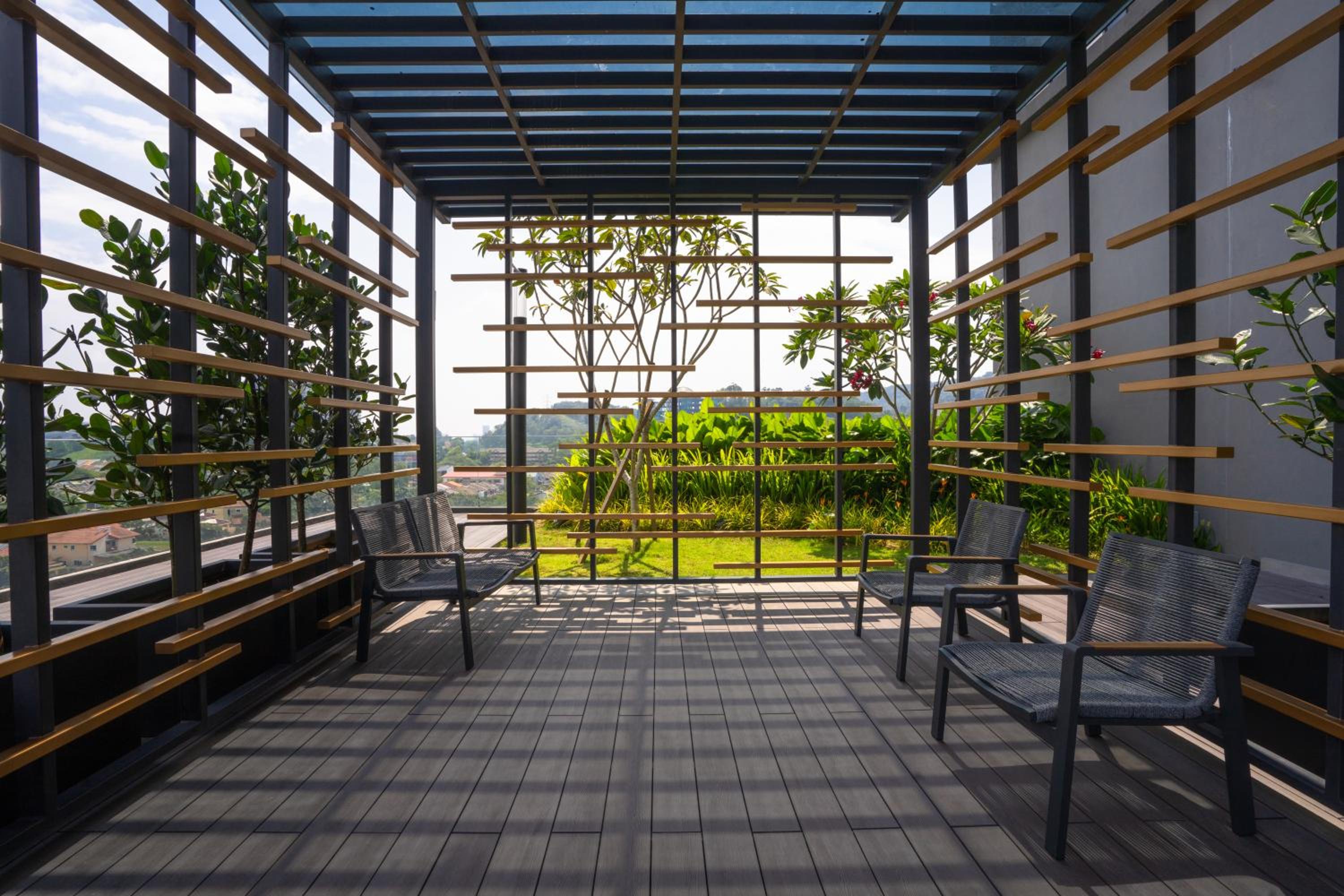 Societe Suites By iHost Global
