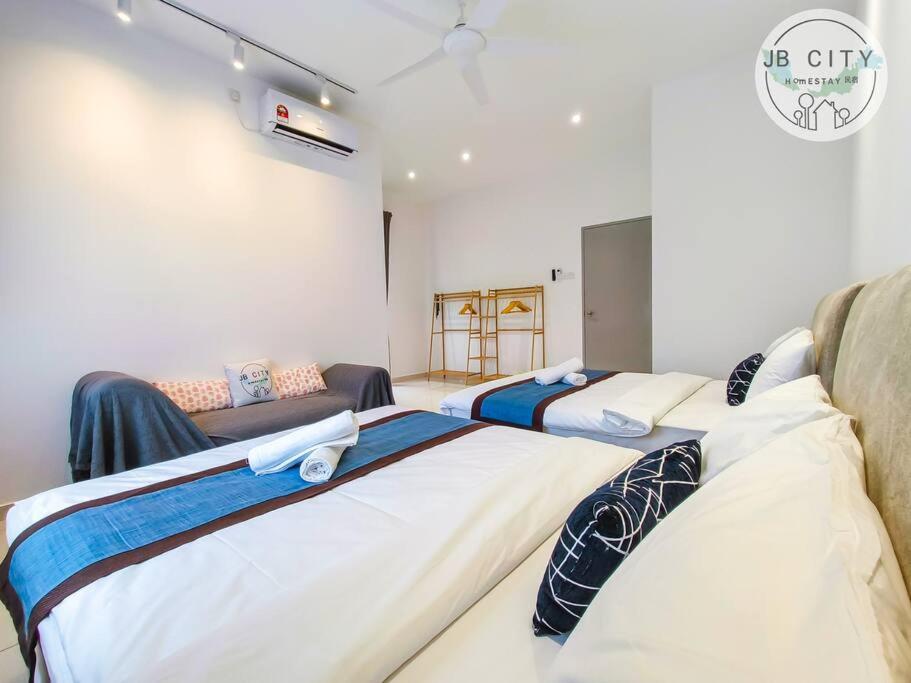 Austin JT Homestay by RR JBcity