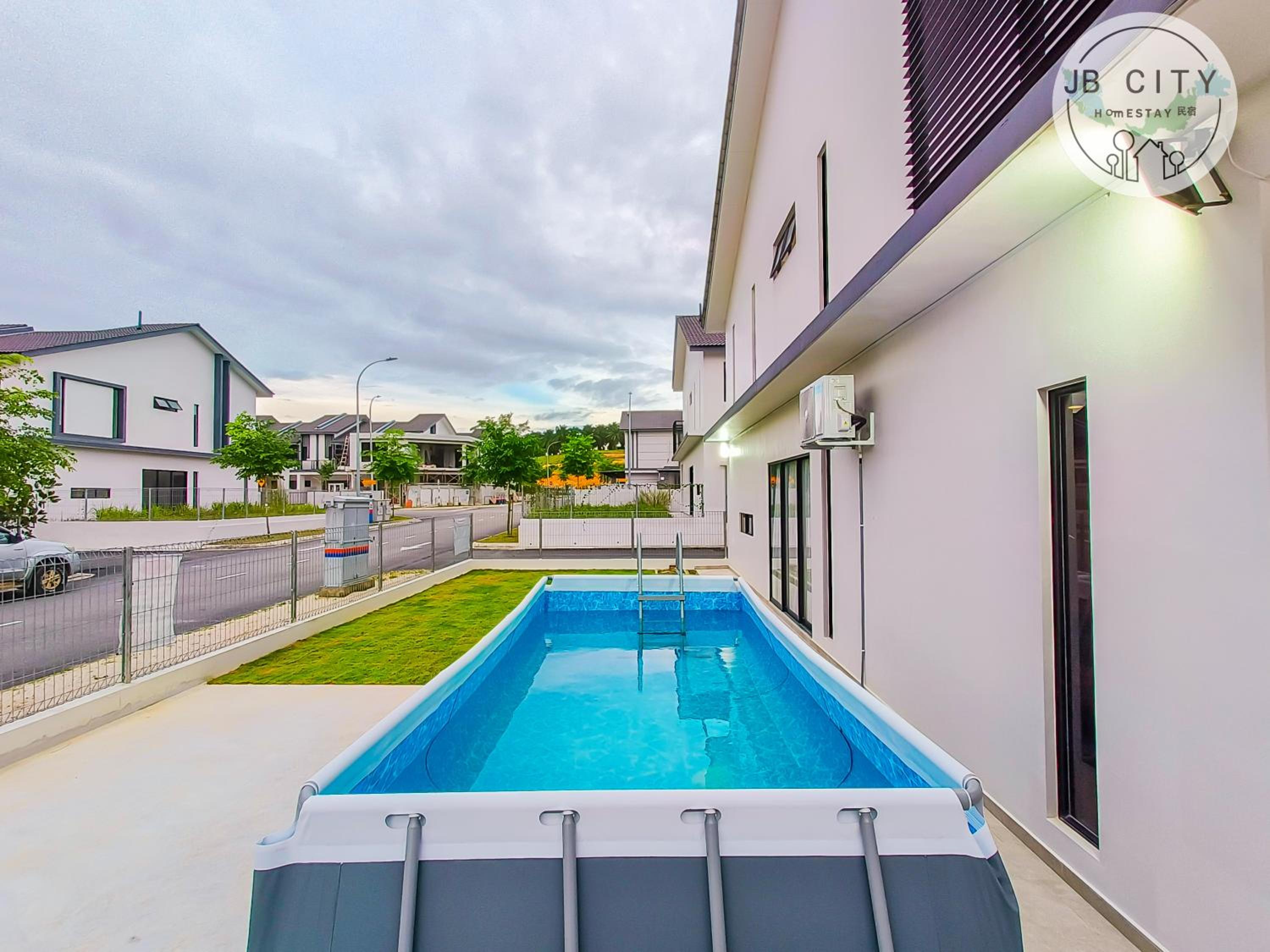 Austin JT Homestay by RR JBcity