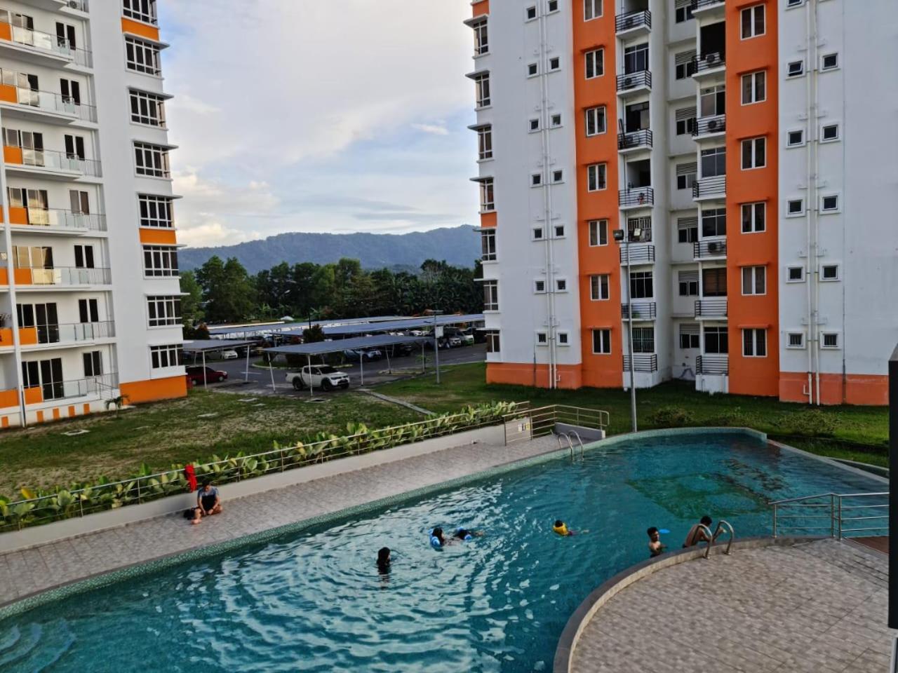 RHR Deluxe GuestHouse Kinarut Papar Sabah - Mountain View