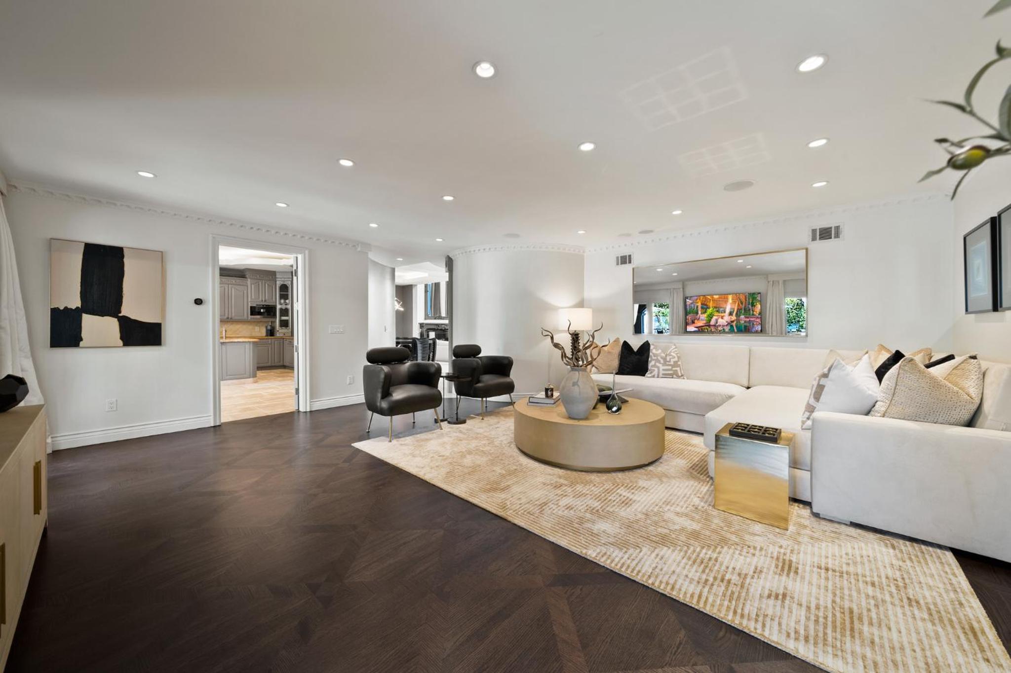 Olympia Luxe Estate