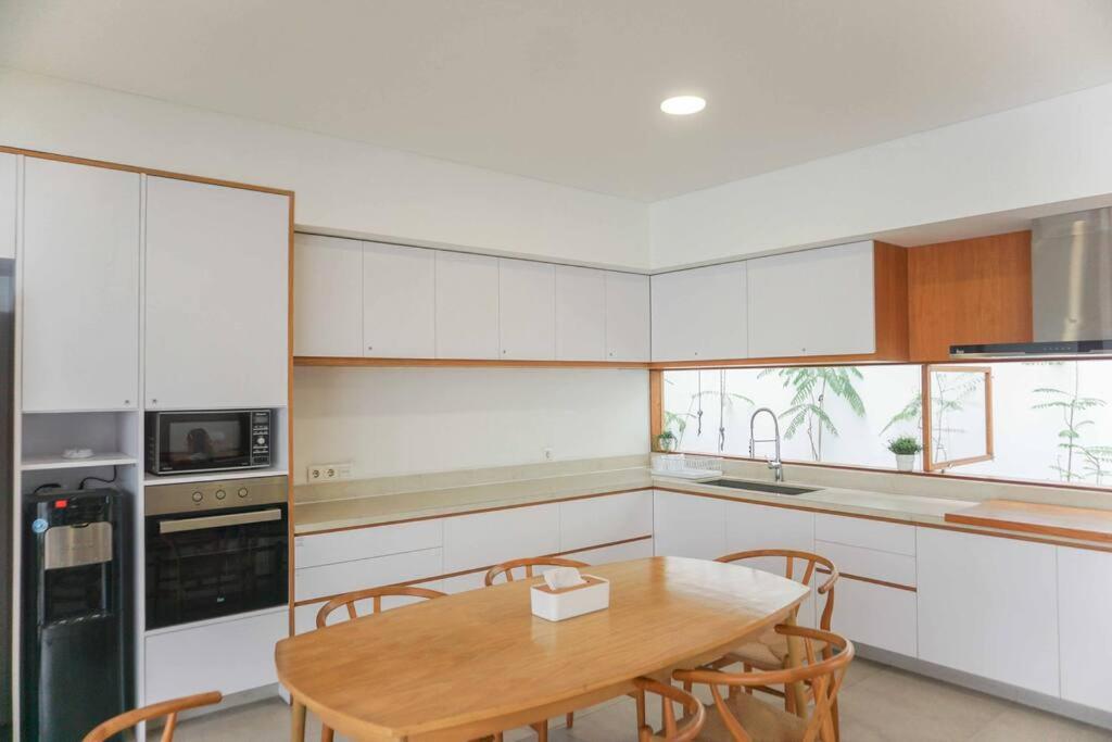 Pingu House view 5