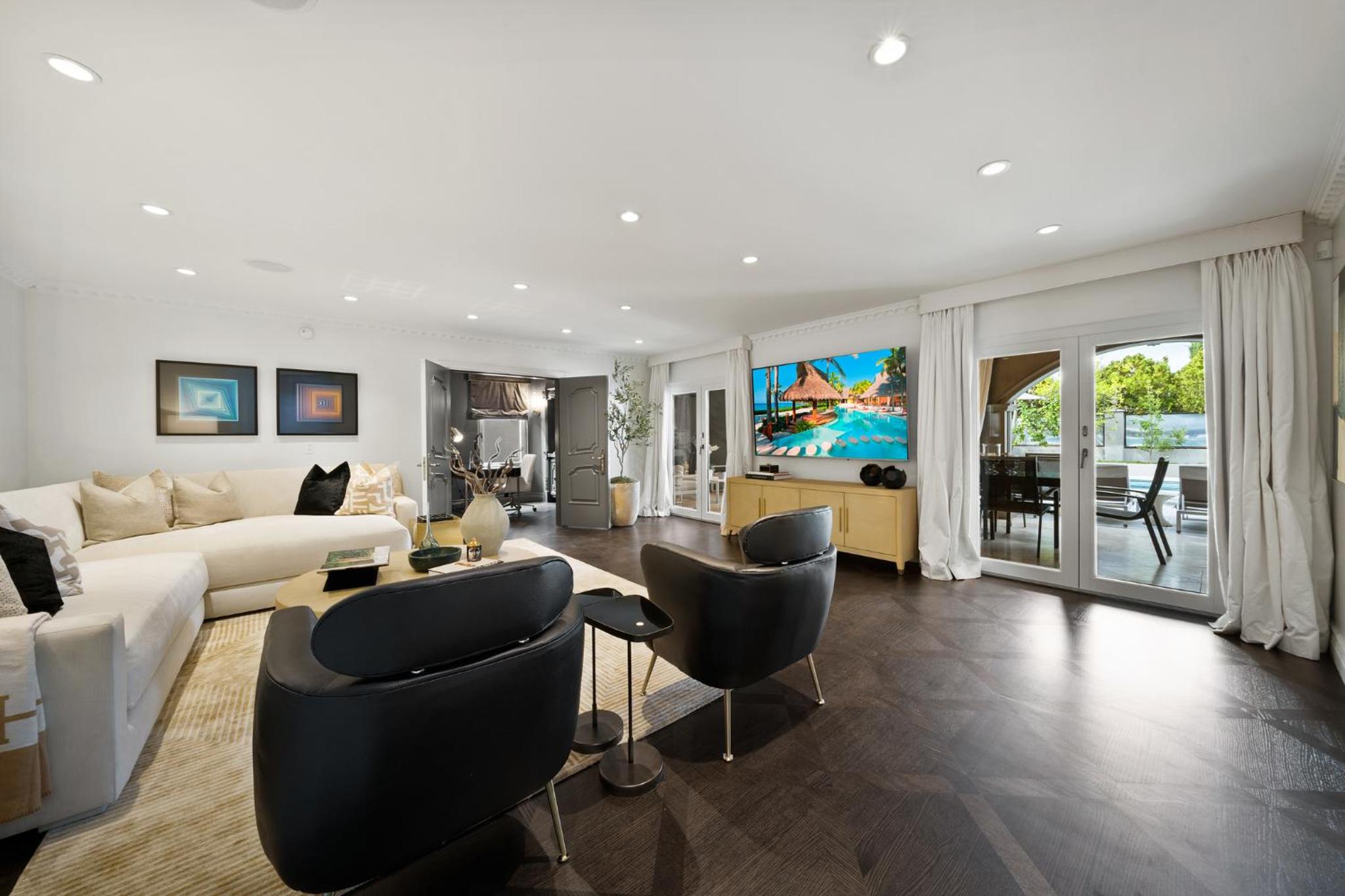 Olympia Luxe Estate