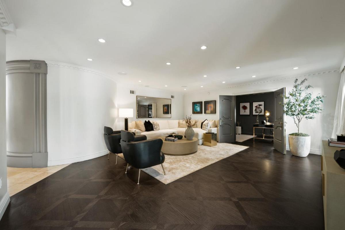 Olympia Luxe Estate