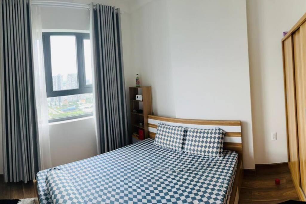 Q7 Riverside 2 bed rooms w River-view, Netflix & Pool