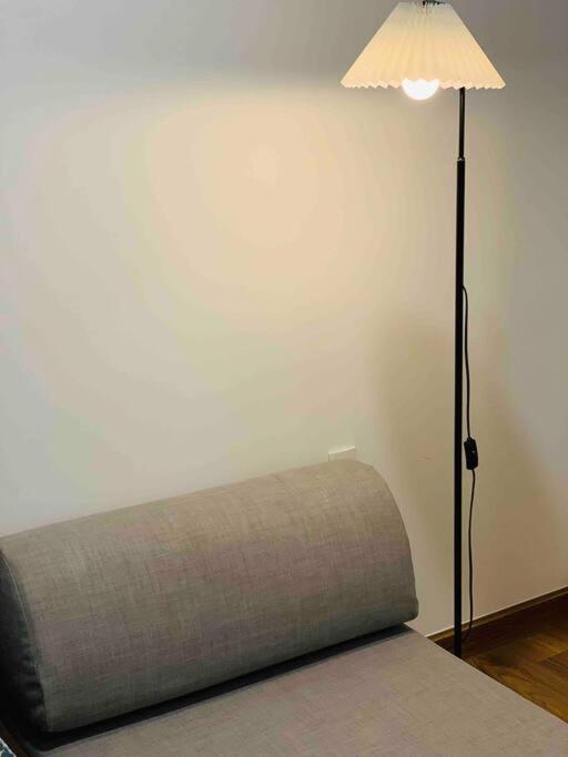 Q7 Riverside 2 bed rooms w River-view, Netflix & Pool