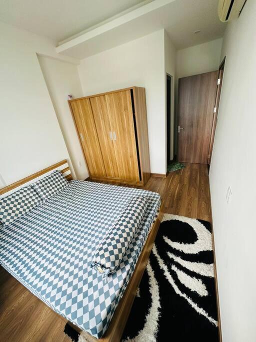 Q7 Riverside 2 bed rooms w River-view, Netflix & Pool
