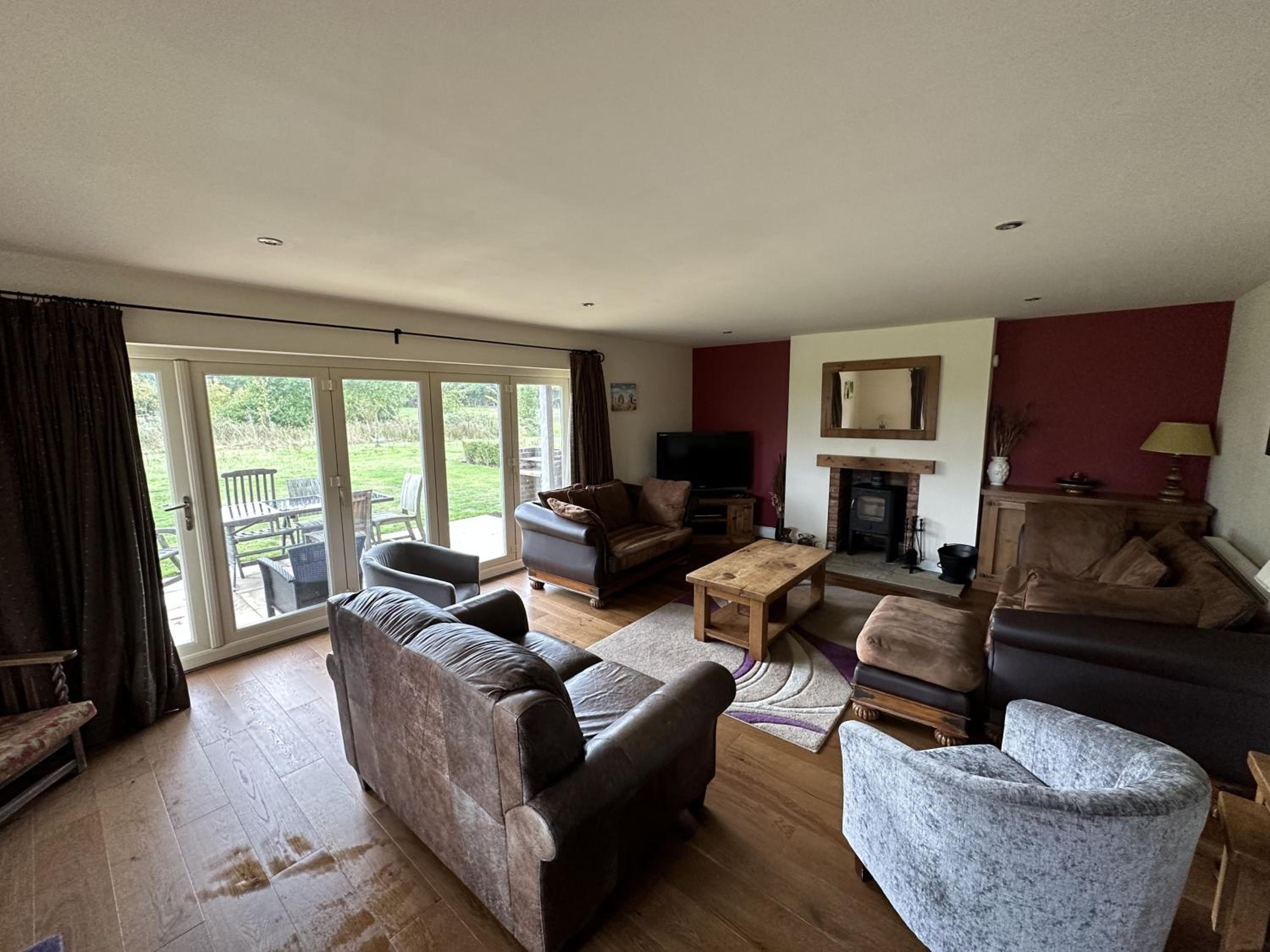 Bay Shores - 2 cottages 2 minutes apart - Part of the The Bay Filey Holiday Village with pool, gym and direct beach access, pub, restaurant, tennis and mea