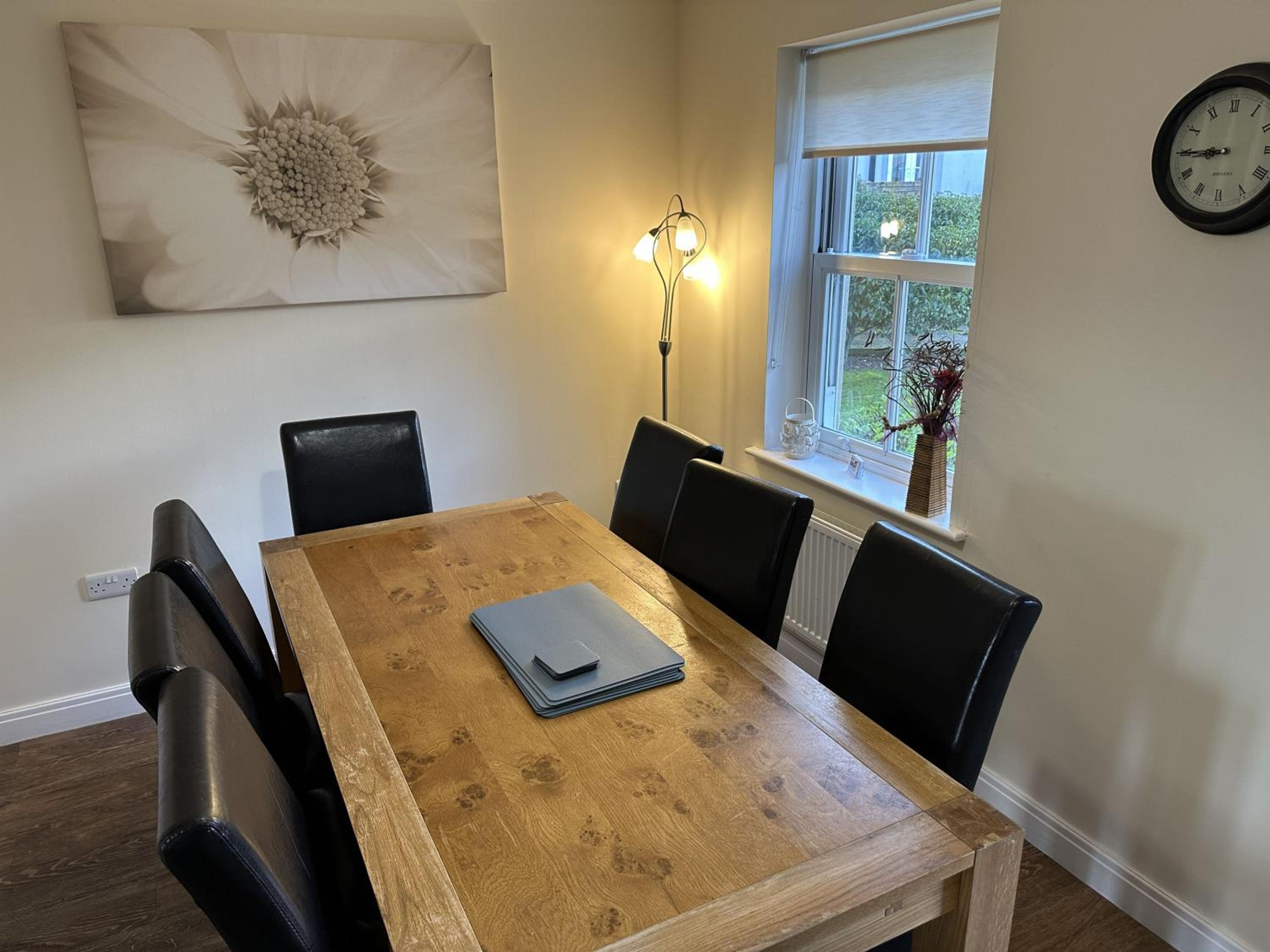 Bay Shores - 2 cottages 2 minutes apart - Part of the The Bay Filey Holiday Village with pool, gym and direct beach access, pub, restaurant, tennis and mea