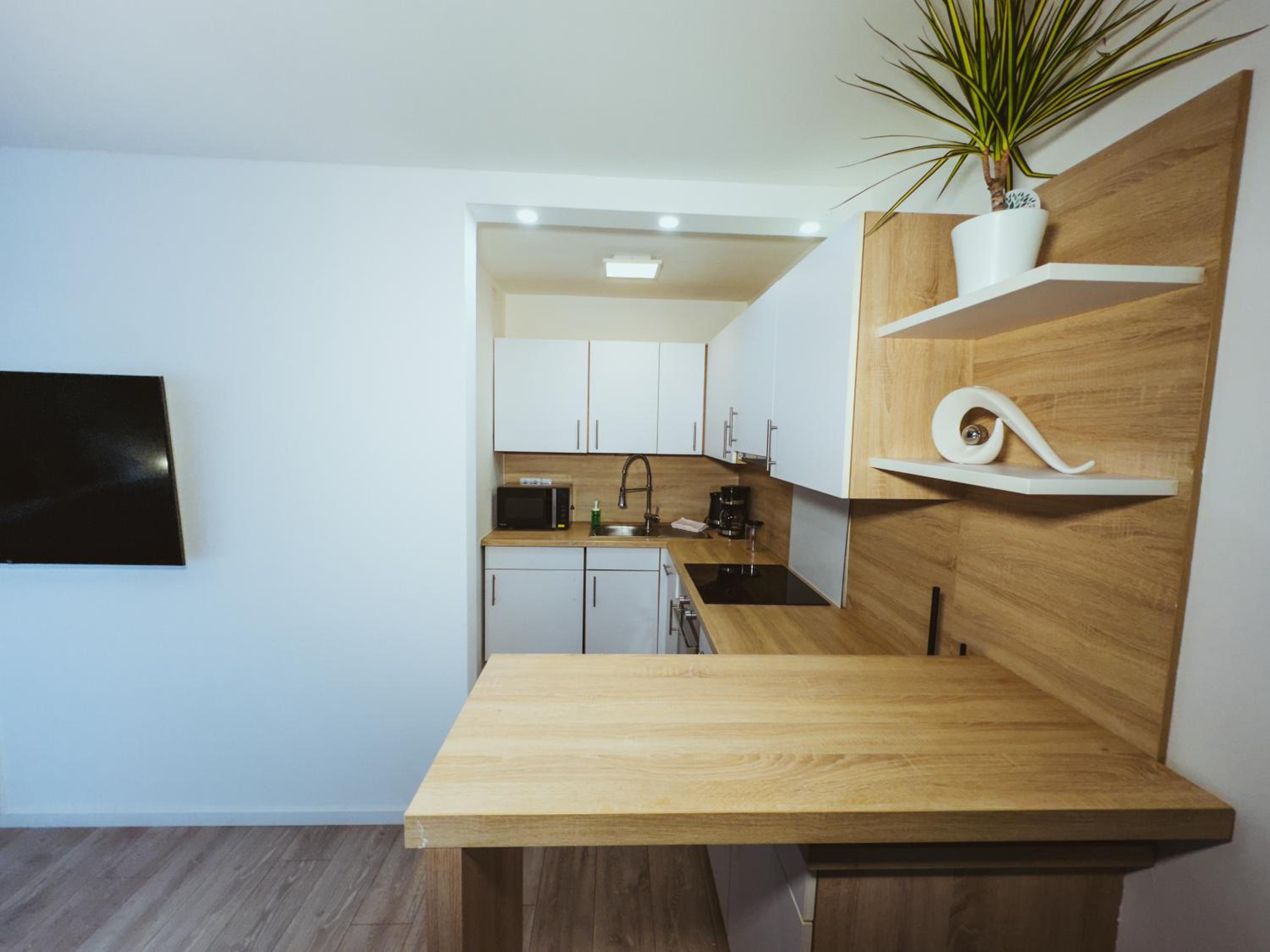ImmoStay #6 - Ferienhaus mit 2 Ferienwohnungen für 8 Personen - WiFi, TV
