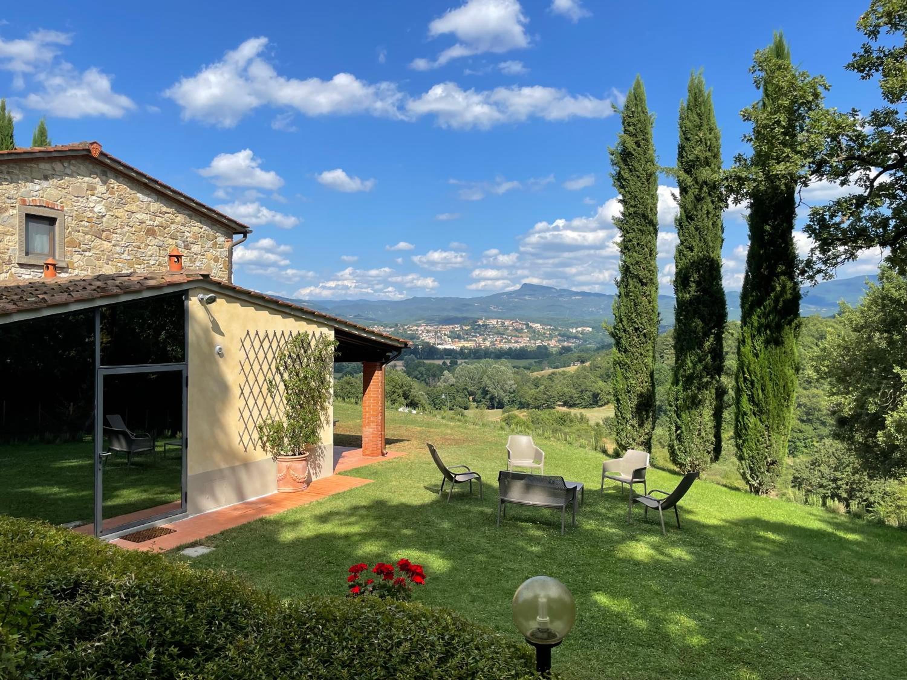 Casale la Toscanella by VacaVilla view 5