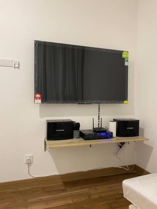 Home Cinema, Karaoke, Swimming Pool, near KLCC