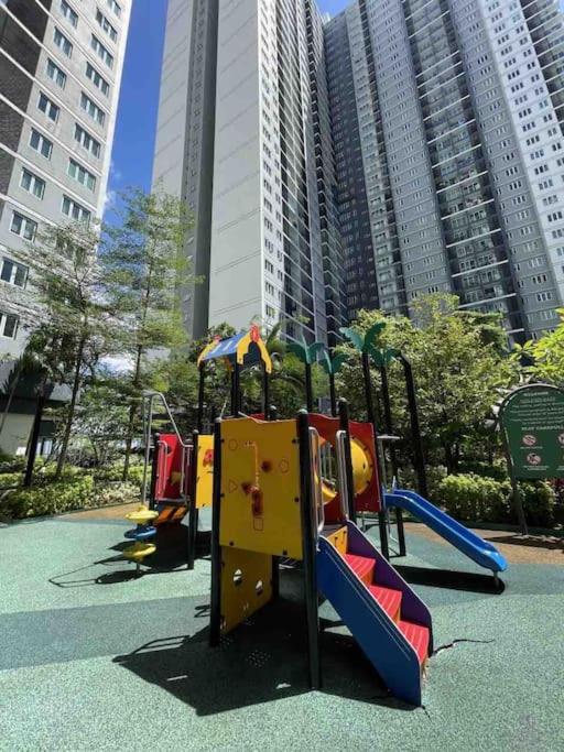 Home Cinema, Karaoke, Swimming Pool, near KLCC