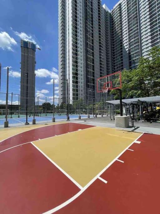 Home Cinema, Karaoke, Swimming Pool, near KLCC