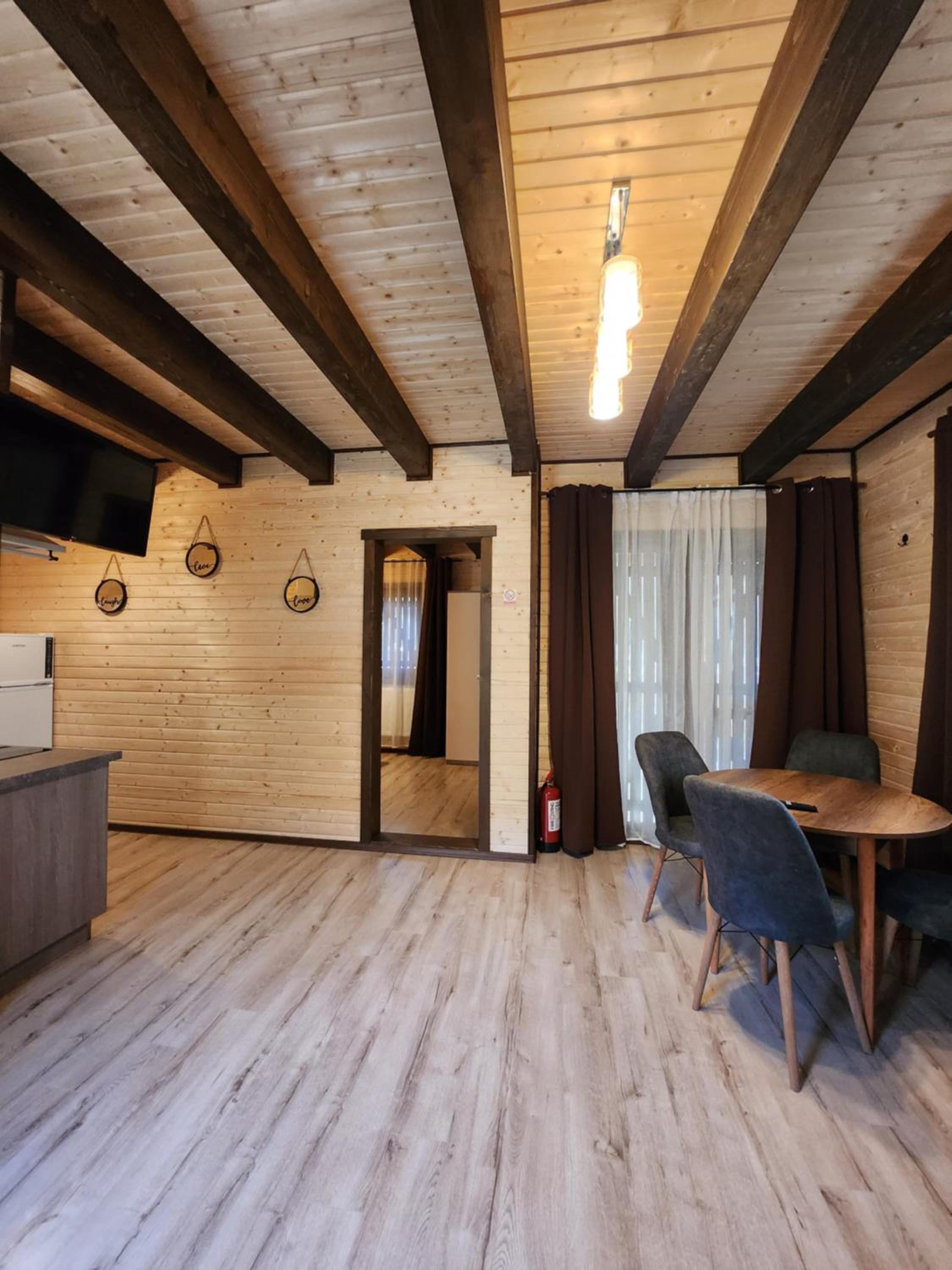 Photo 24