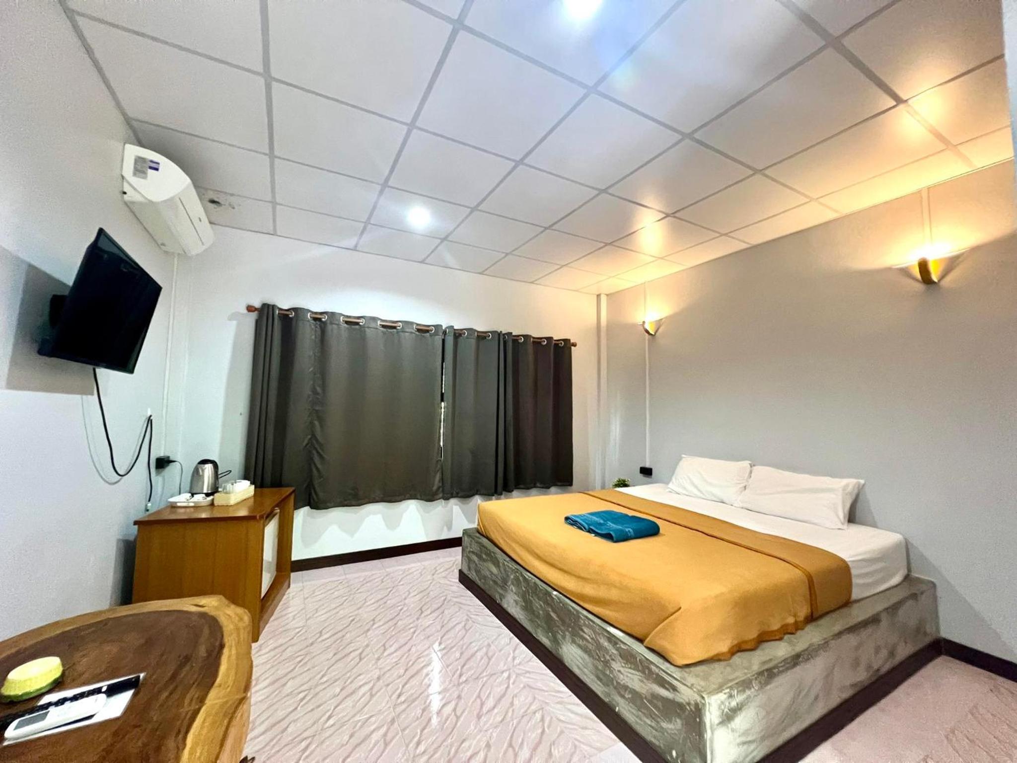 Lovely Lanta Resort