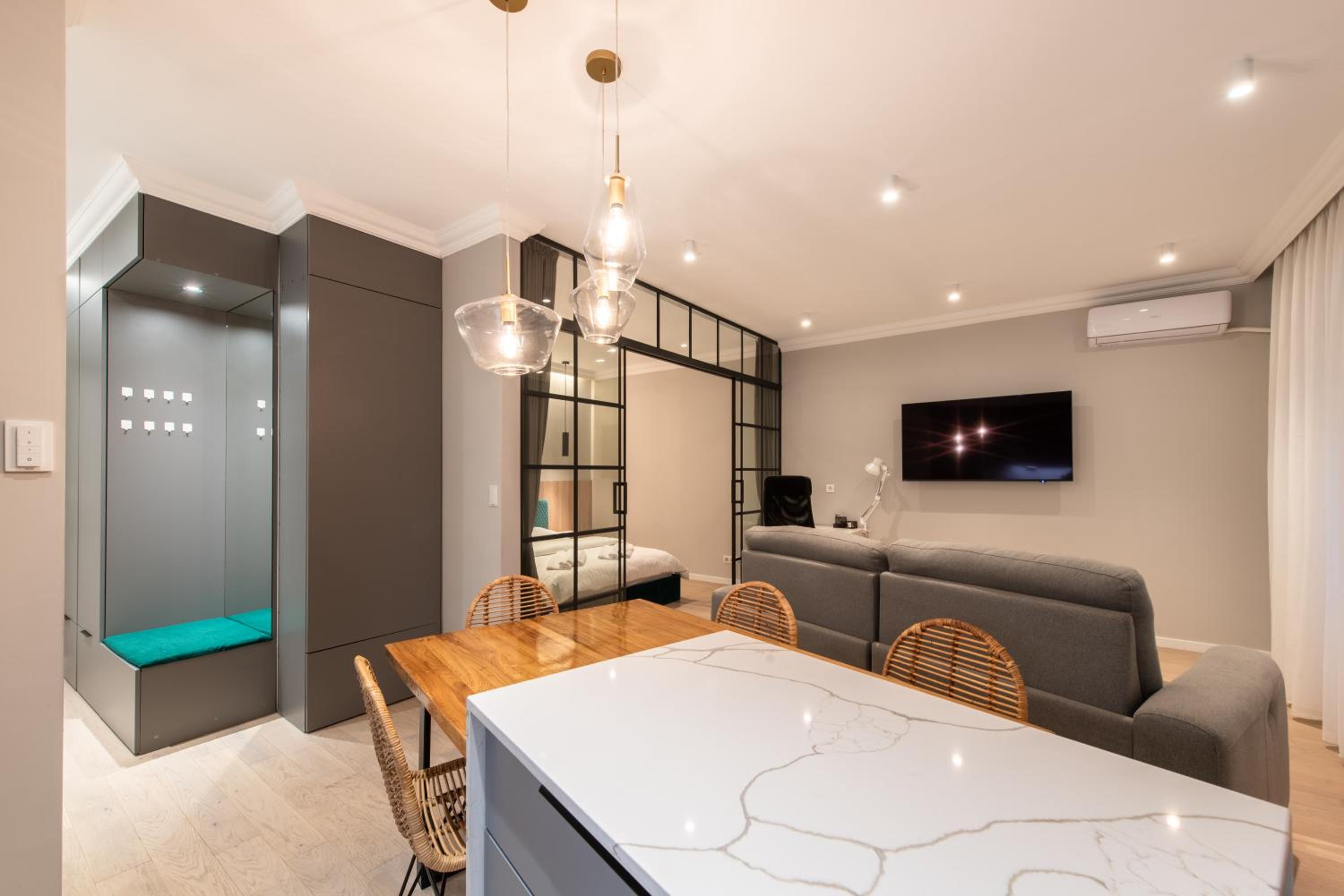 The Office Nest by CLUJSTAYS