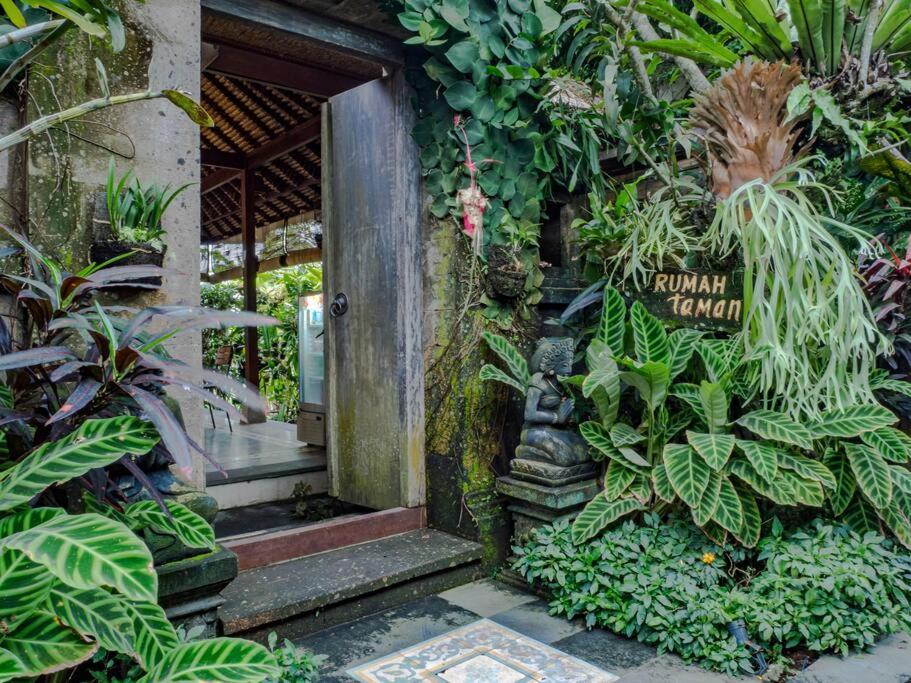 Rumah Taman
