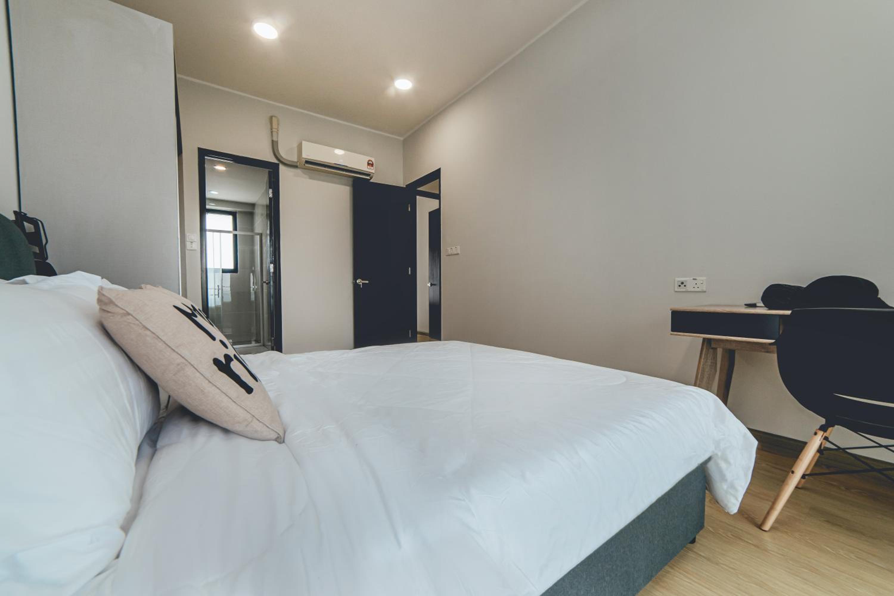 Tranquil Sea View Danga Bay 3BR 6pax by Our Stay