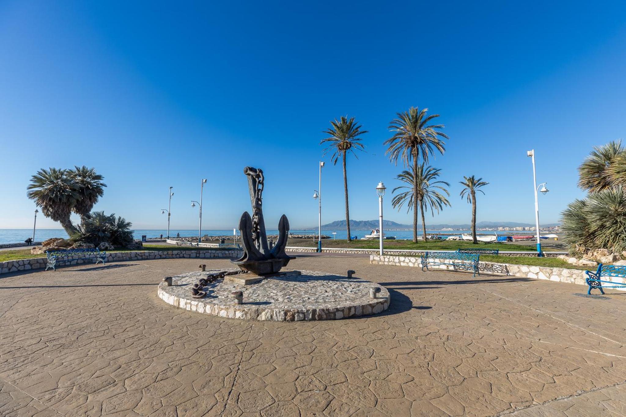 El Palo Beach House, Seaside Detached Duplex 20 Metres from the Beach, Málaga